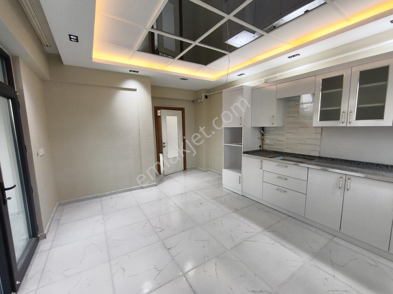 ***güven Emlak'tan Göztepe'de Full Yapılı Fırsat 4+1 Daire*** — fotoğraf 12