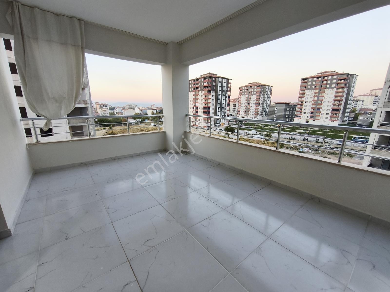 ***güven Emlak'tan Göztepe'de Full Yapılı Fırsat 4+1 Daire*** — fotoğraf 18