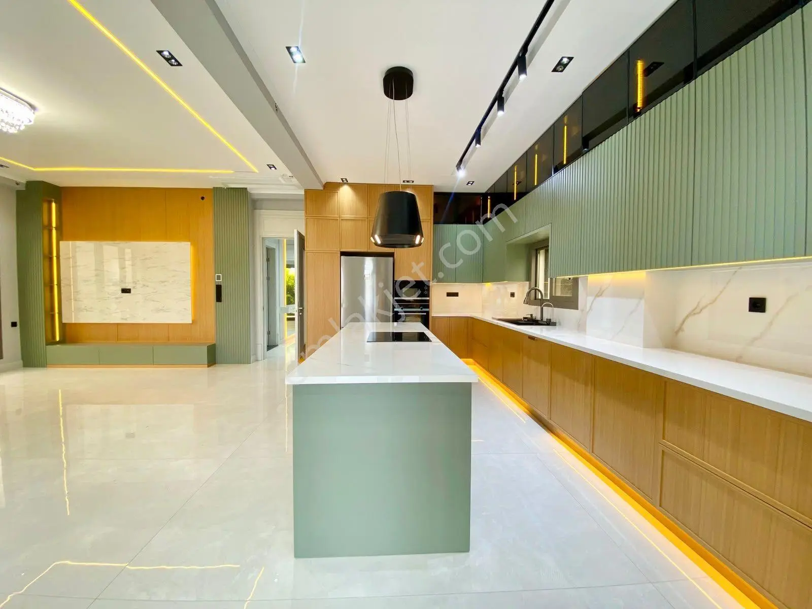 ꧁ay Emlaktan꧂narlıda 700m2 Arsa İçerisinde Deniz Manzaralı 4+1 Ultra Lüx Villa — fotoğraf 2