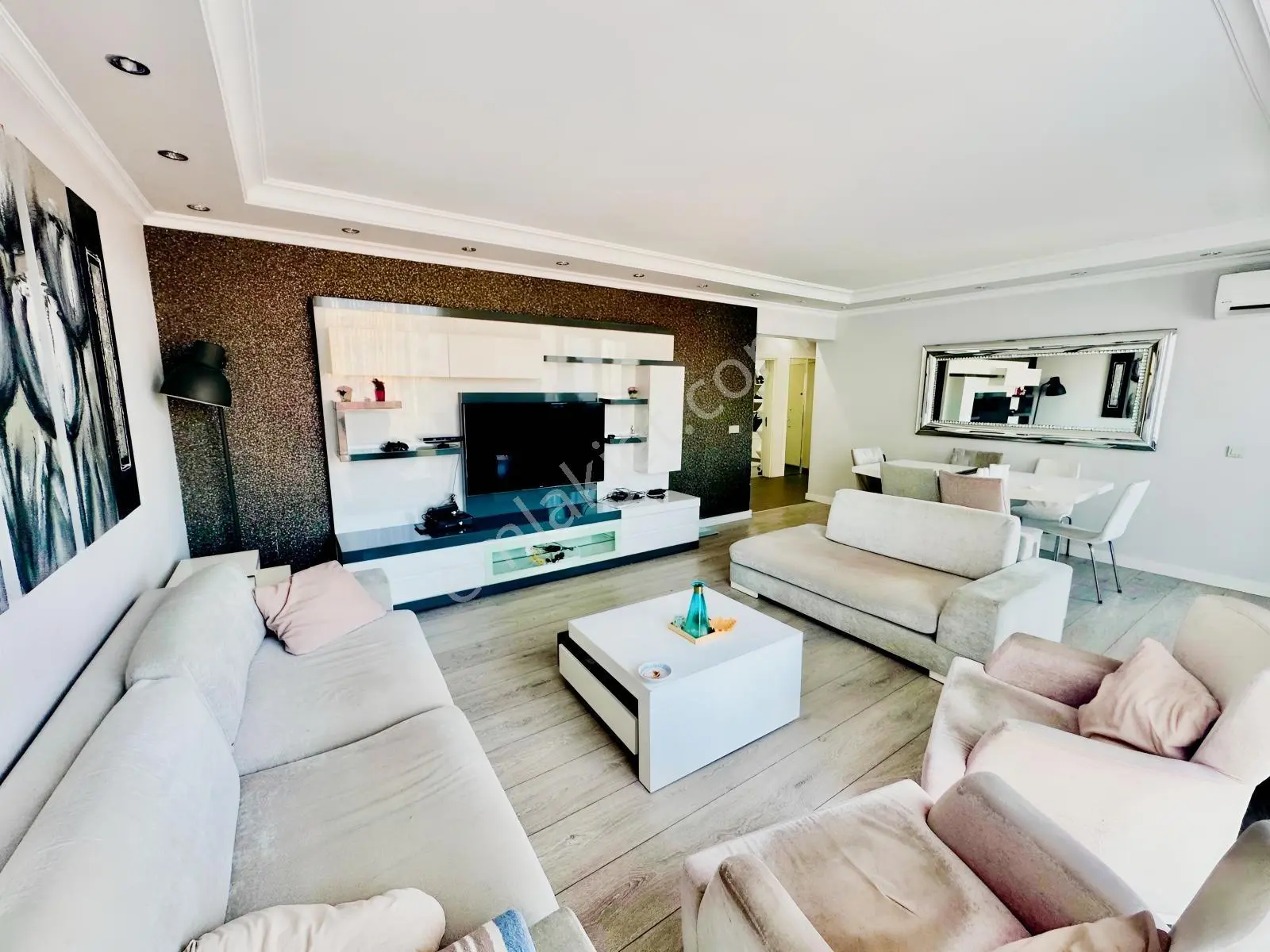 Bosphorus Cityde Manzaralı, 7. Kat, Lüks Eşyalı 3+1 141 M² — fotoğraf 2