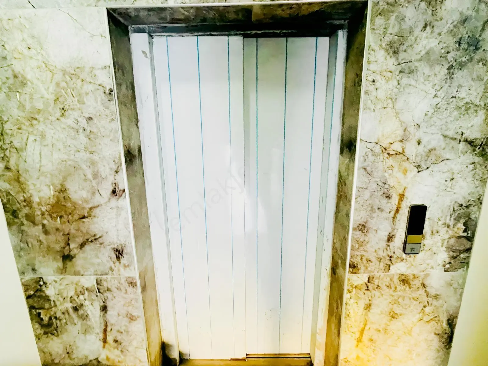 Gömeç Yaya Mahallesi Ceviz Sokakta Geniş Ferah 1+1 Daire — fotoğraf 3