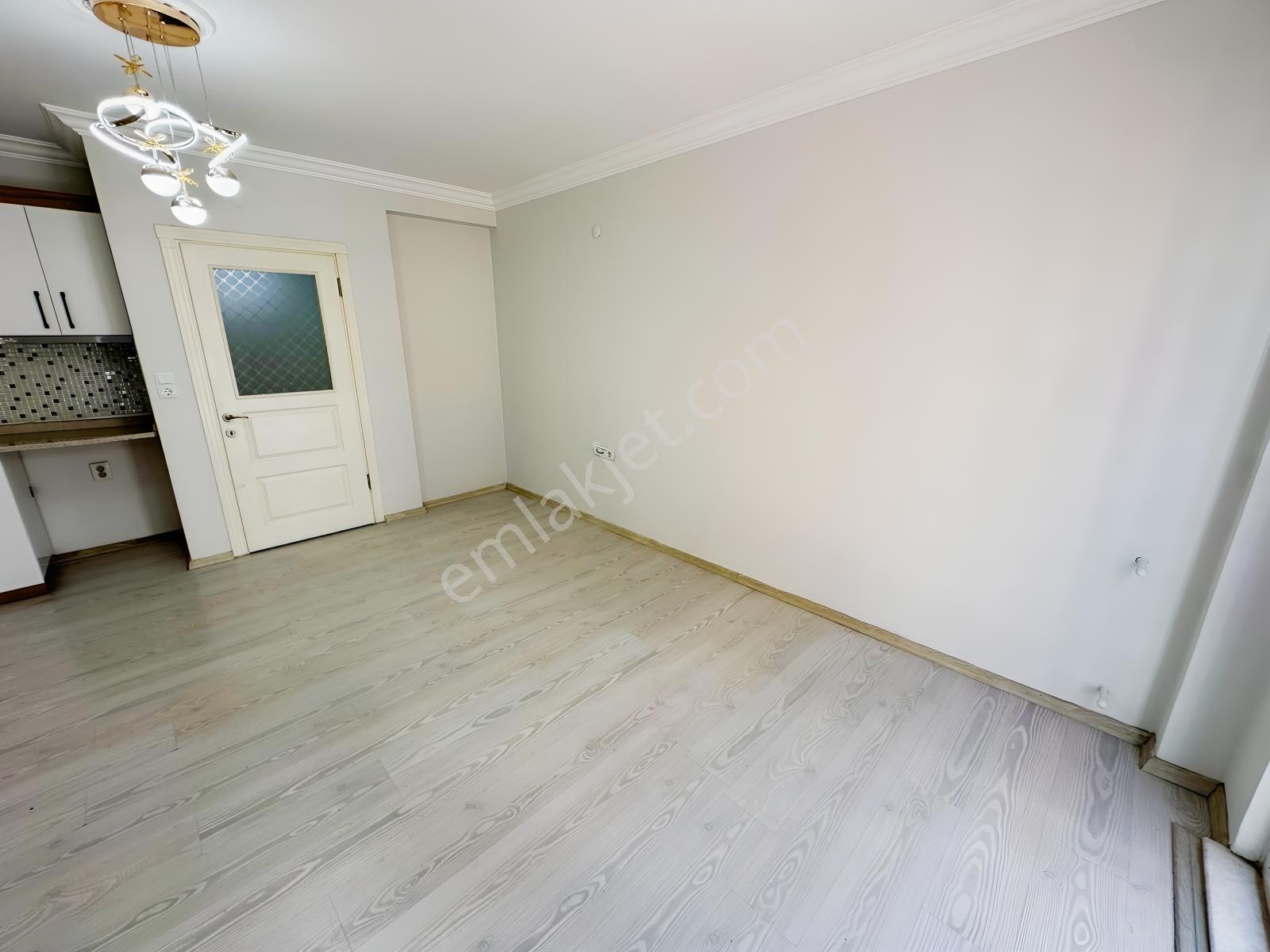 Kostak Gayrimenkul'den Akçay Merkez'de Özel Kullanımlı 2+1 Daire — fotoğraf 13
