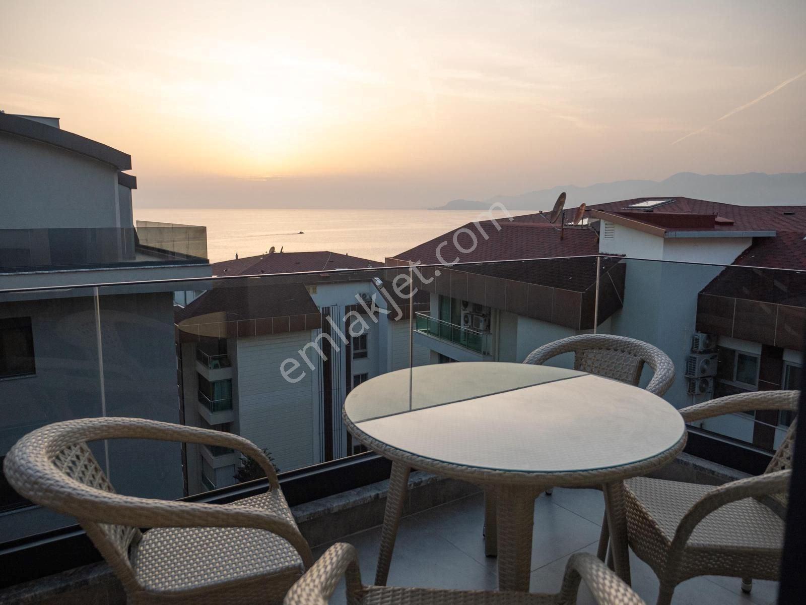 Alanya Kargıcak'ta Denize Sıfır 2+1 Ultra Lüx Residance Ful Mobilyalı — fotoğraf 12