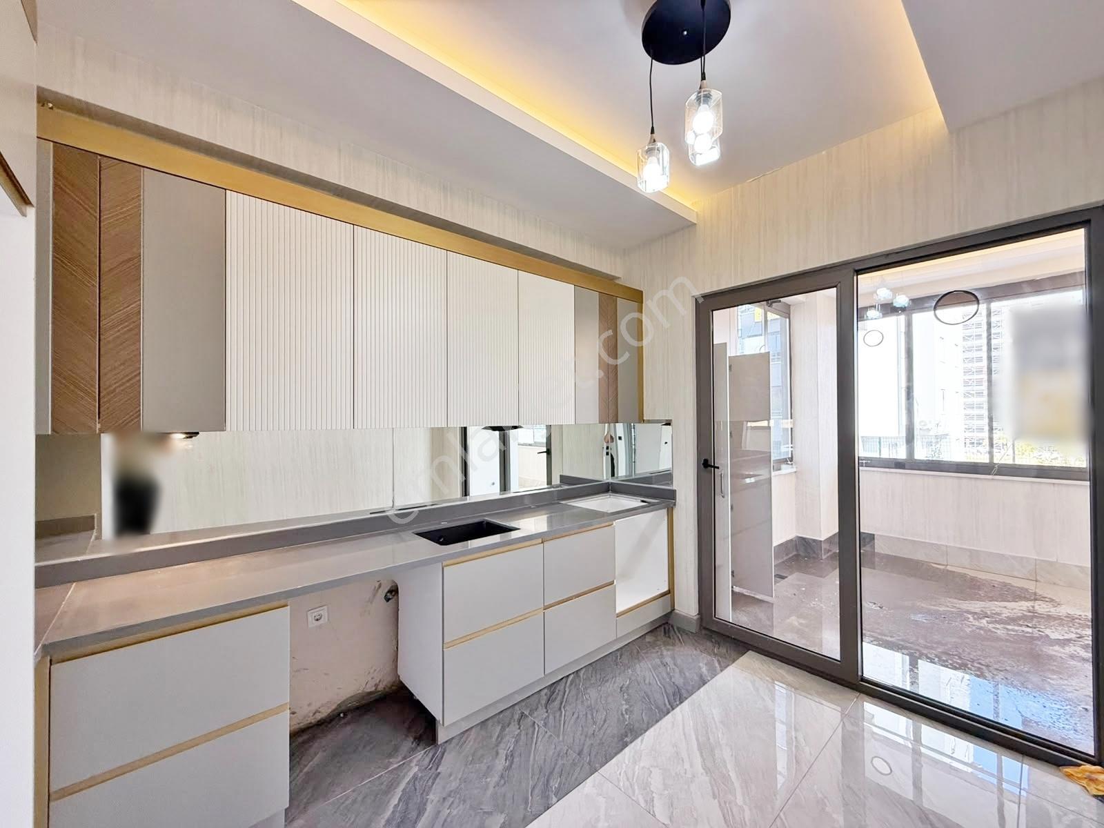 Fıstıklık'ta Nezih Konum Site İçi Yer.ısıtma Cam Balkn Bakmlı2+1 — fotoğraf 22
