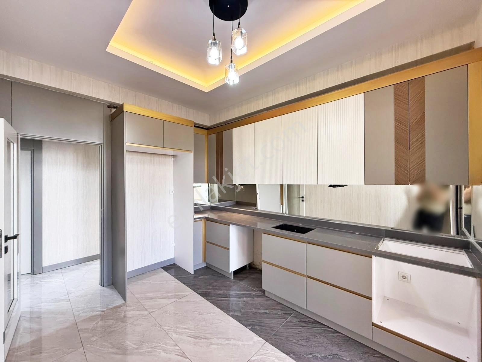 Fıstıklık'ta Nezih Konum Site İçi Yer.ısıtma Cam Balkn Bakmlı2+1 — fotoğraf 23