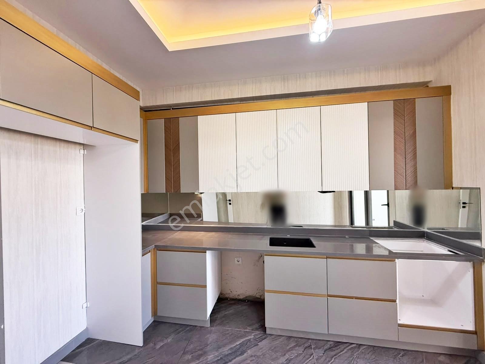 Fıstıklık'ta Nezih Konum Site İçi Yer.ısıtma Cam Balkn Bakmlı2+1 — fotoğraf 25