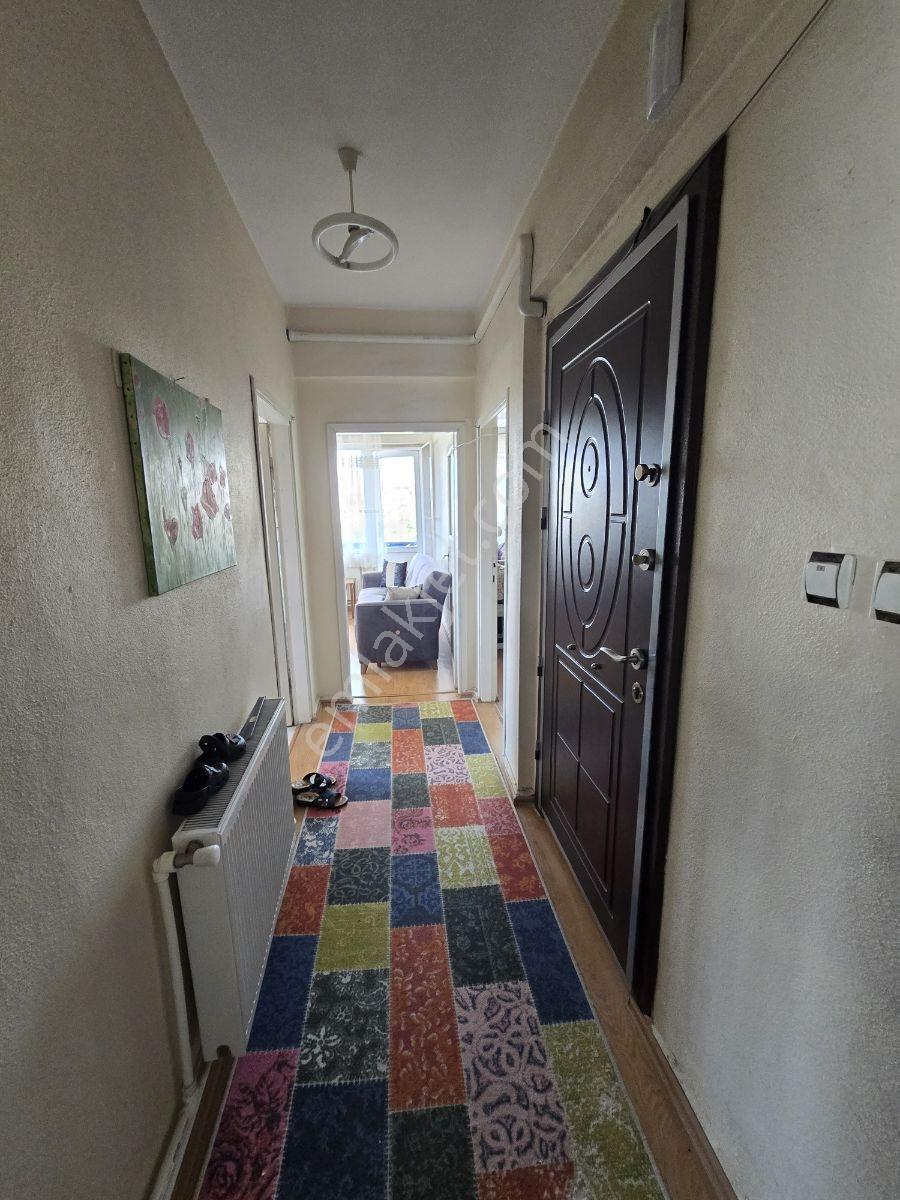 Feribot İskelesine Yakın Satılık 2+1 — fotoğraf 13