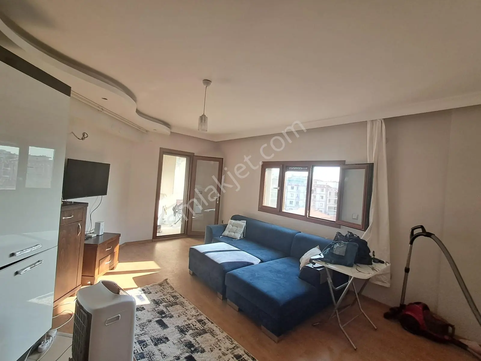91 Karsıyaka Dedebaşında 1+1 Satılık Daire — fotoğraf 5