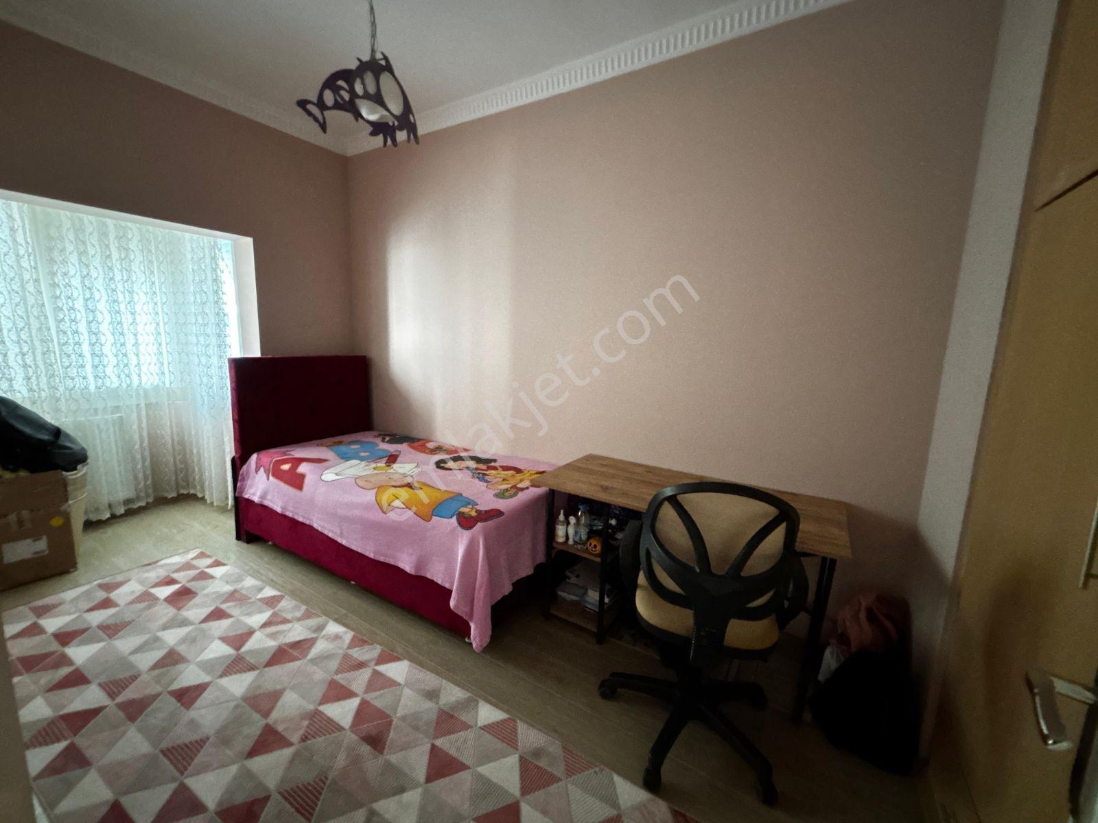 41 Karşıyaka Sahilde Denize Çok Yakın 3+1 Satılık Daire — fotoğraf 19