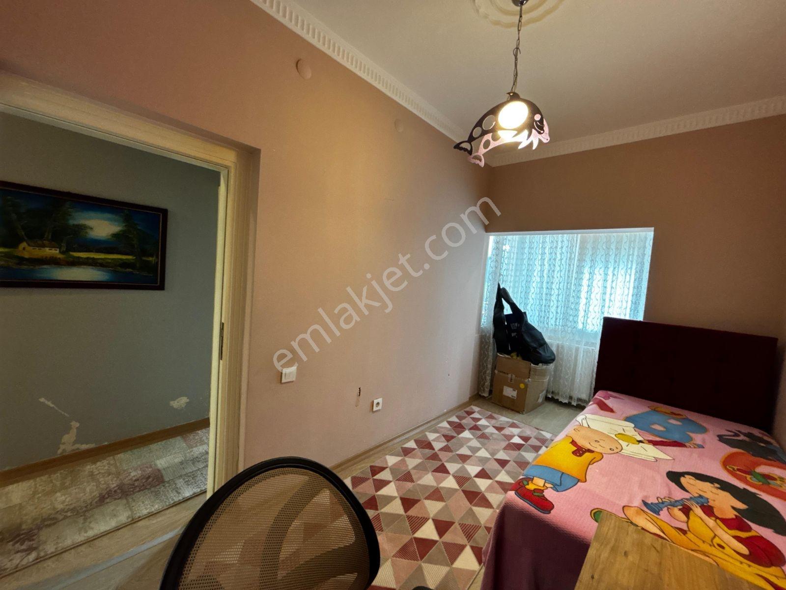 41 Karşıyaka Sahilde Denize Çok Yakın 3+1 Satılık Daire — fotoğraf 22