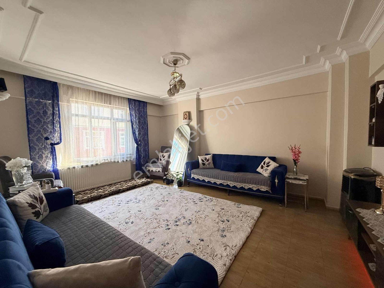 Aslı Emlak'tan Merkezi Konumda 2+1 Ara Kat Satılık Daire — fotoğraf 3