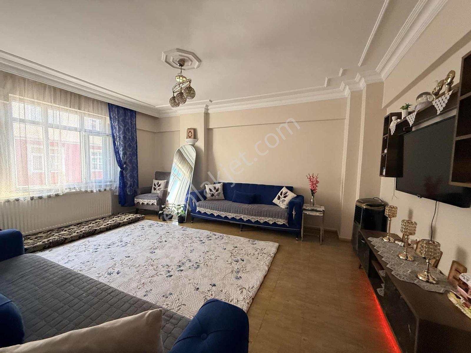Aslı Emlak'tan Merkezi Konumda 2+1 Ara Kat Satılık Daire — fotoğraf 5
