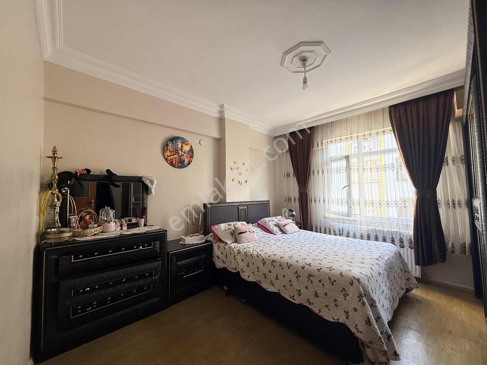 Aslı Emlak'tan Merkezi Konumda 2+1 Ara Kat Satılık Daire — fotoğraf 14