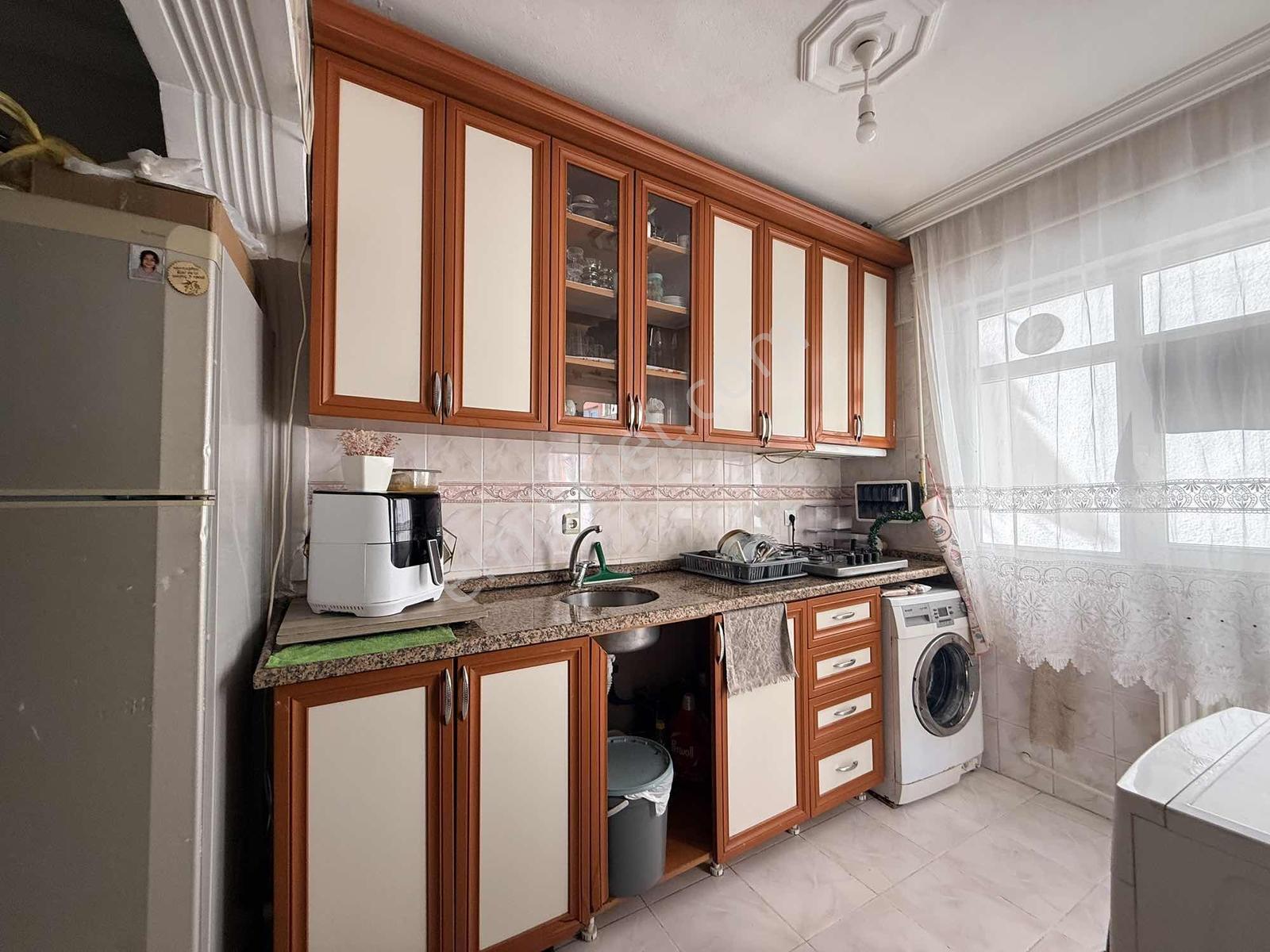 Aslı Emlak'tan Merkezi Konumda 2+1 Ara Kat Satılık Daire — fotoğraf 24