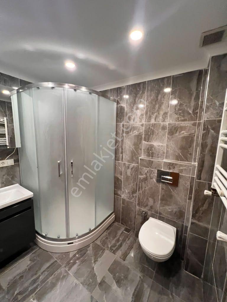 İdealtepe'de Sahil Ve Marmaraya 5 Dk Emsalsiz Geniş Teraslı 2+1 — fotoğraf 25
