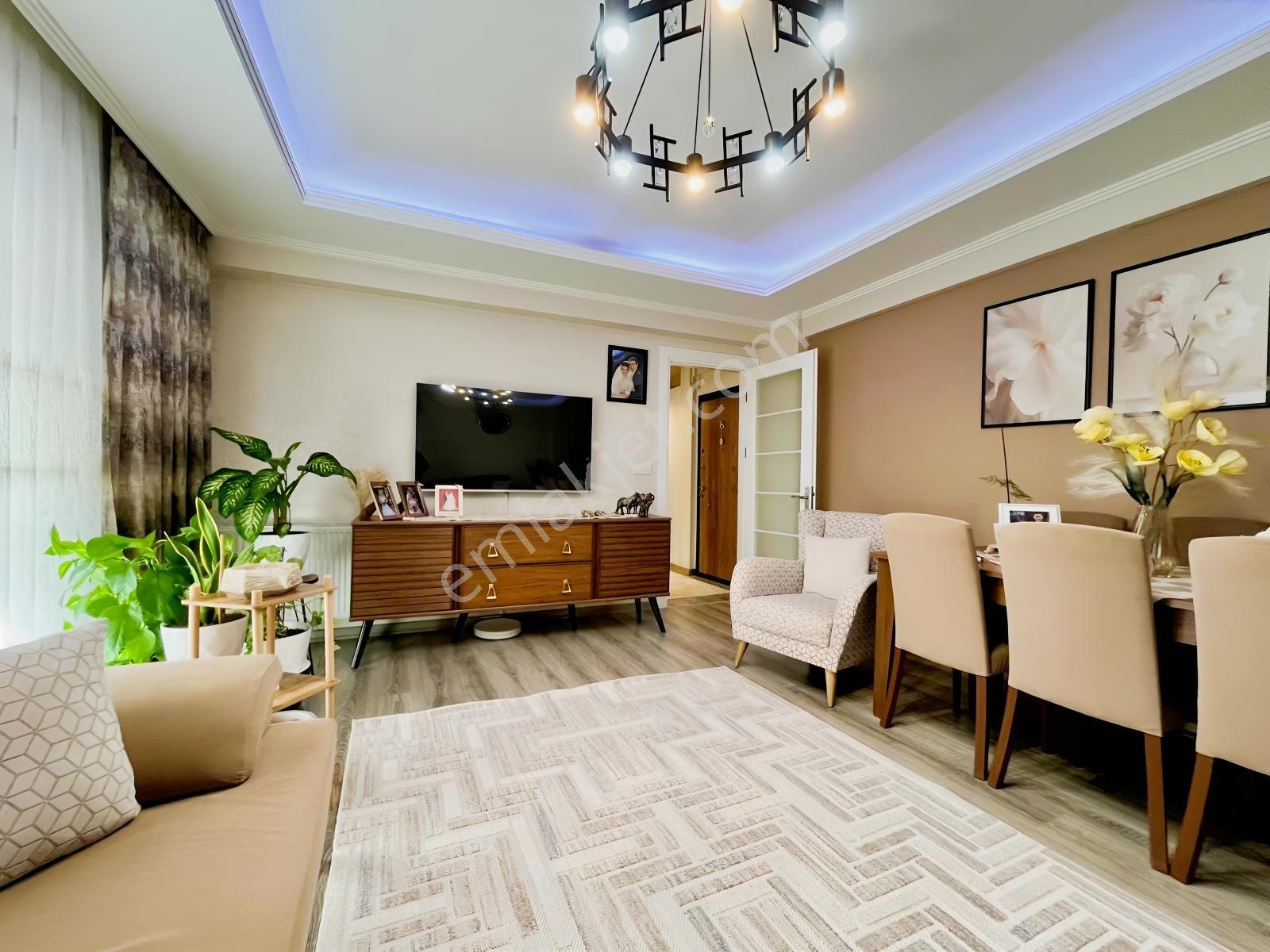 40 Dedebaşı 125 M² 3 Cepheli Satılık Daire — fotoğraf 3