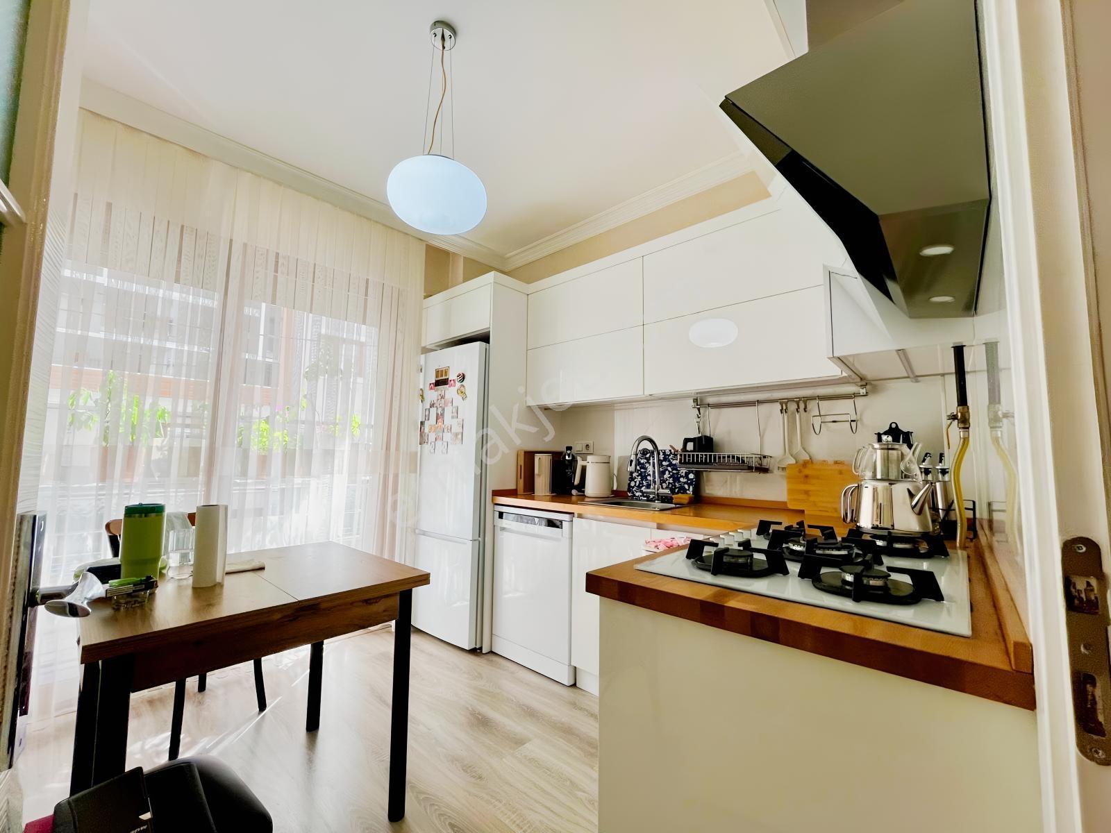 40 Dedebaşı 125 M² 3 Cepheli Satılık Daire — fotoğraf 15