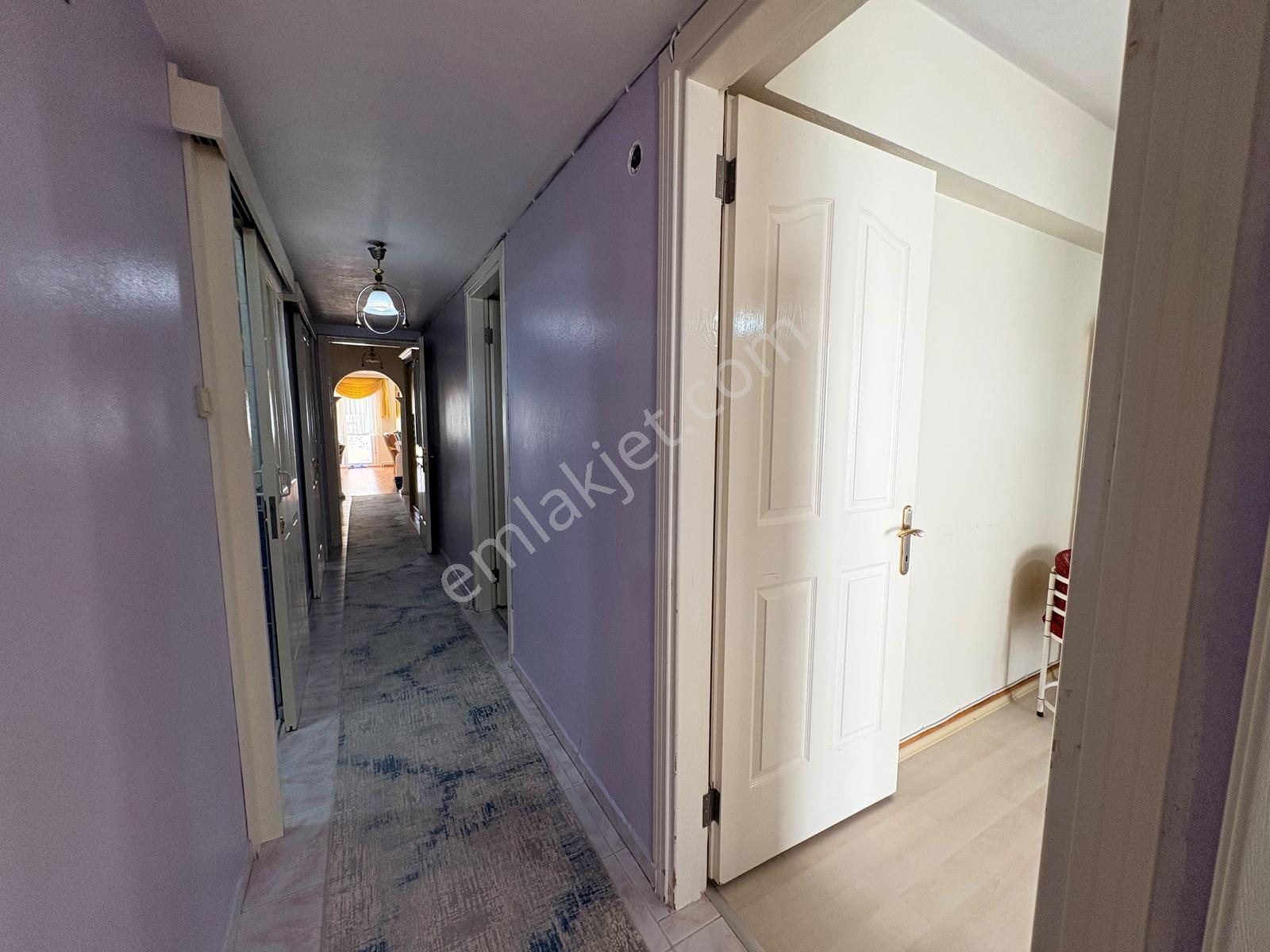 93 Karşıyaka Aksoyda Otoparklı,geniş Çift Cepheli Satılık Daire — fotoğraf 12