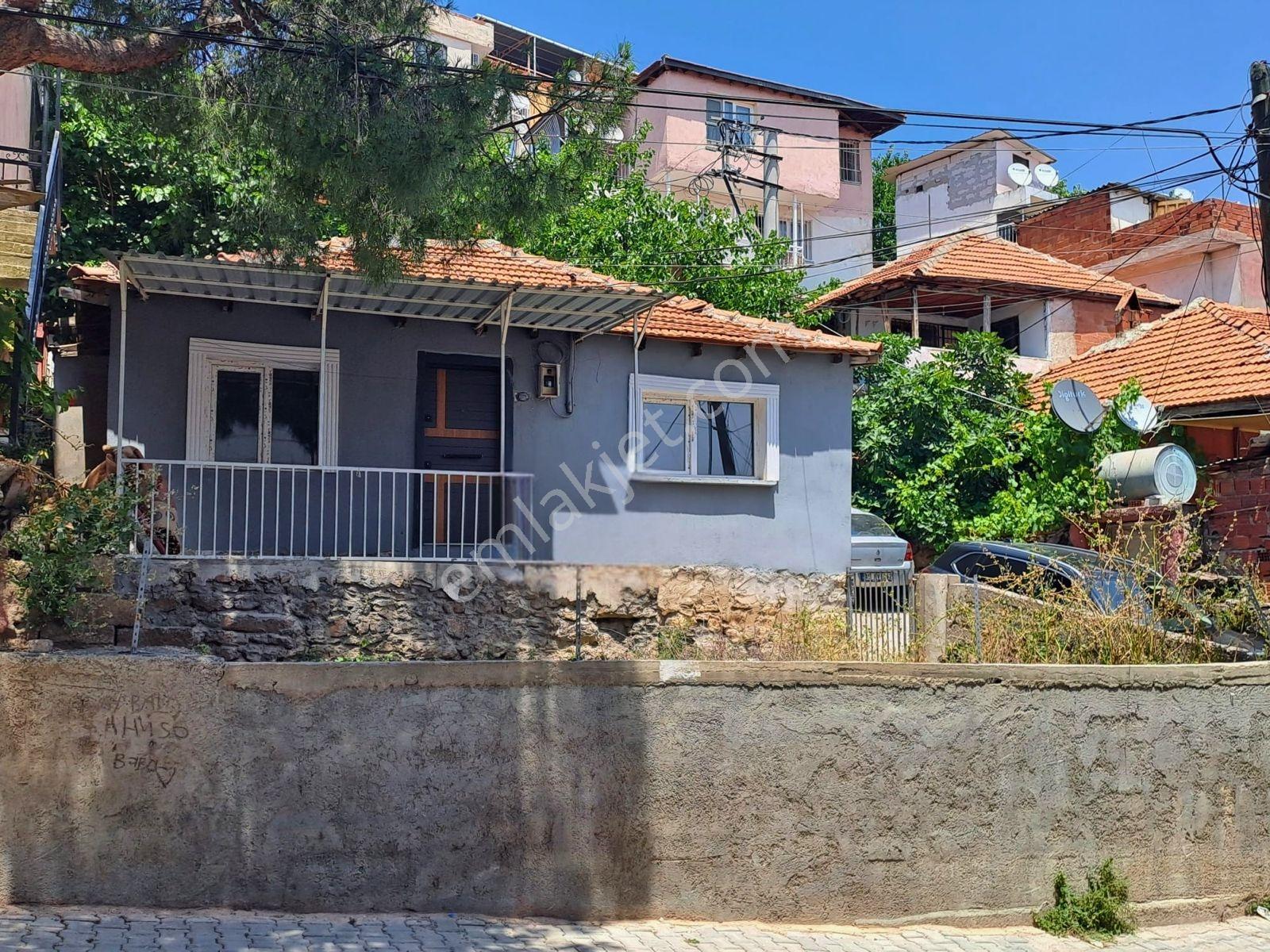 70 Bayraklı Erenler Mahallesı'nde Satılık Müstakıl Ev — fotoğraf 9