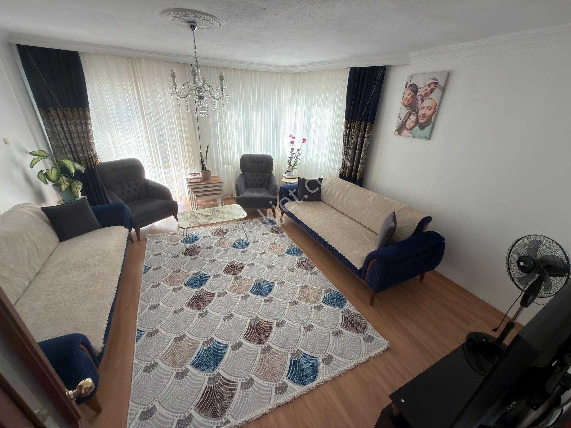 Sincan Tandoğan Mah Salon Bağımsız 13 Yıllık Ön Cephe Kredi Limitsiz 3+1 — fotoğraf 9