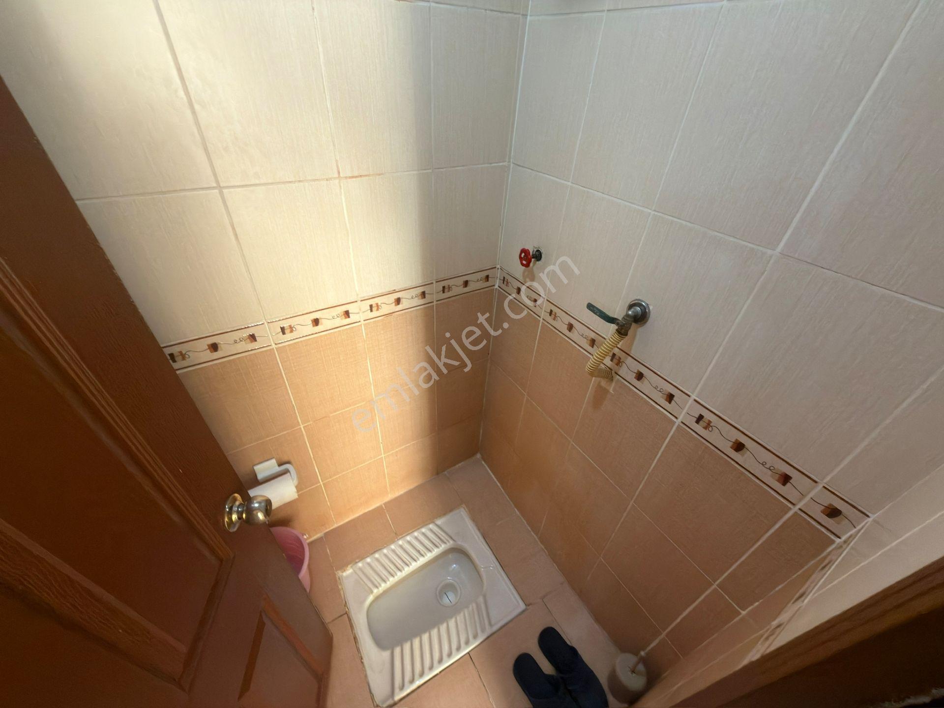 Sincan Tandoğan Mah Salon Bağımsız 13 Yıllık Ön Cephe Kredi Limitsiz 3+1 — fotoğraf 23