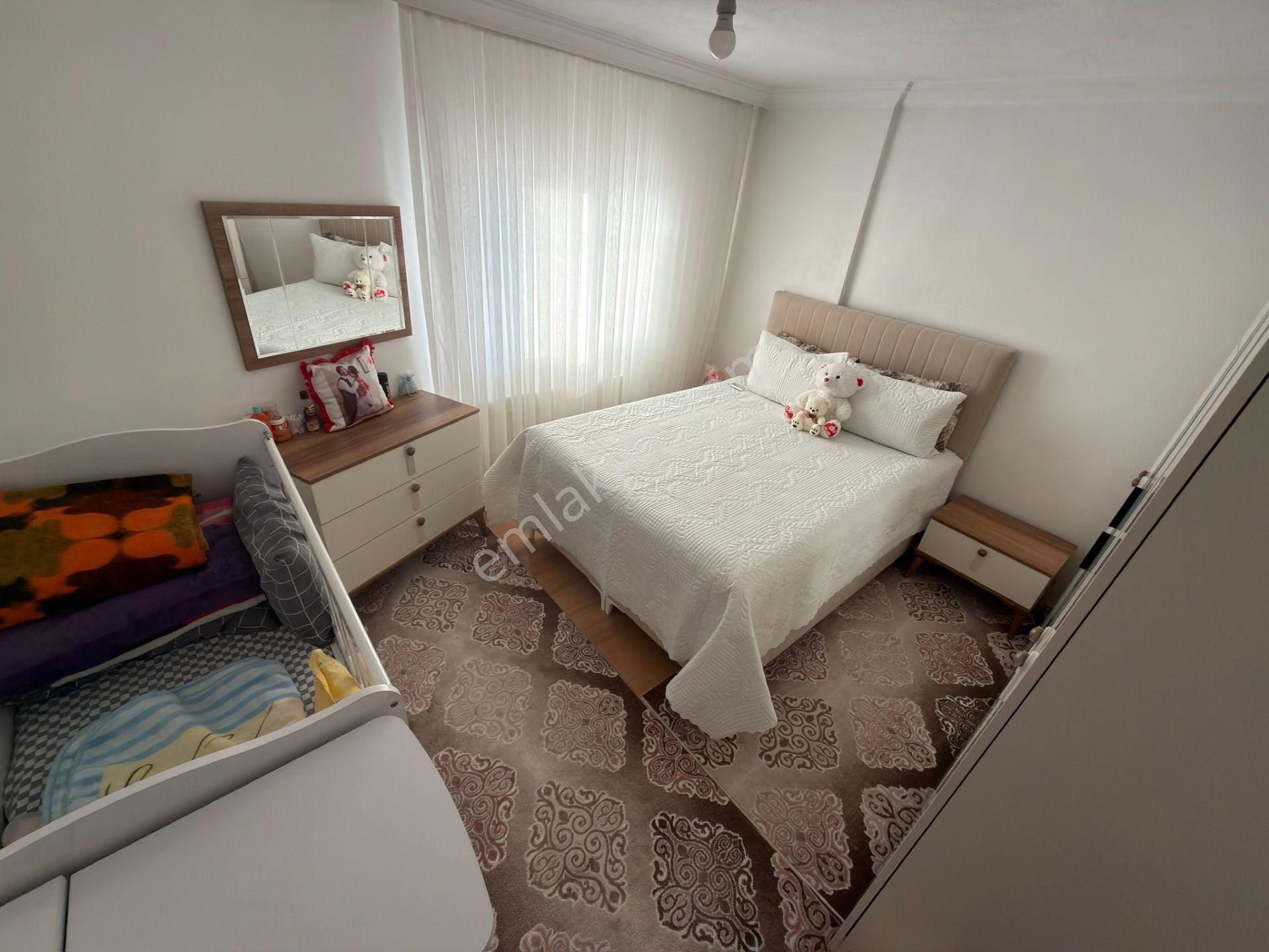 Sincan Tandoğan Mah Salon Bağımsız 13 Yıllık Ön Cephe Kredi Limitsiz 3+1 — fotoğraf 24
