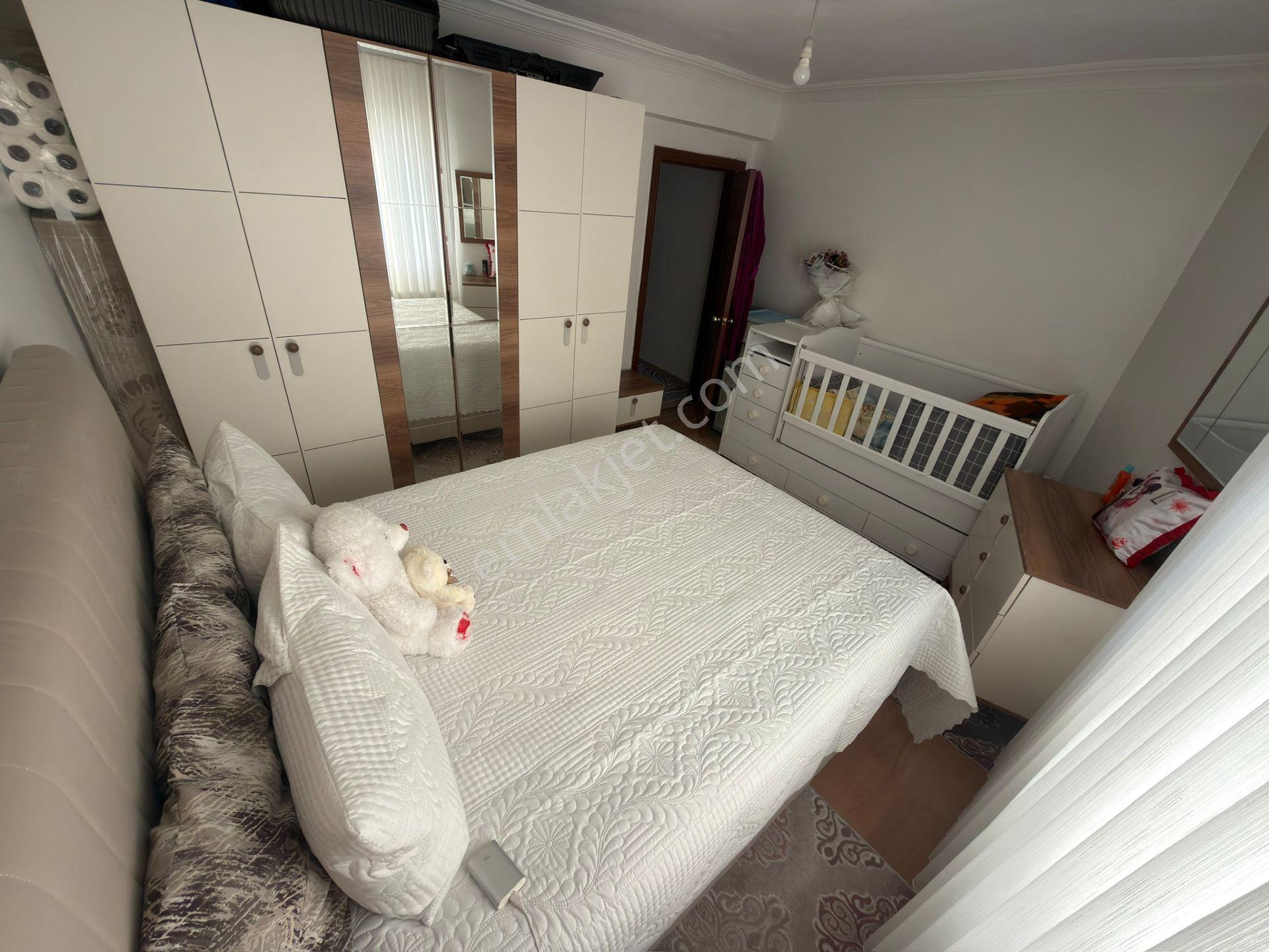 Sincan Tandoğan Mah Salon Bağımsız 13 Yıllık Ön Cephe Kredi Limitsiz 3+1 — fotoğraf 26