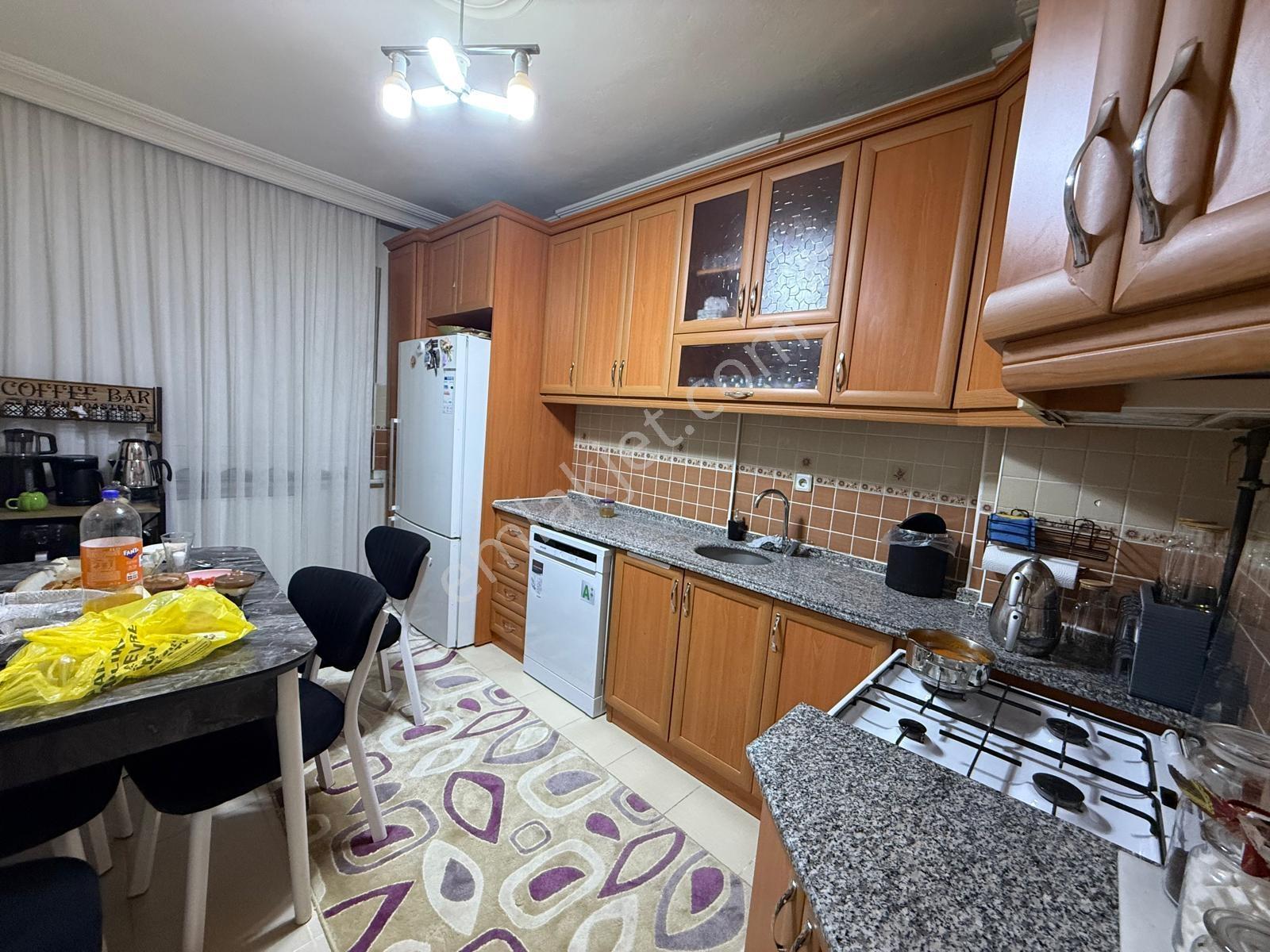 Parsana Mah. Stadyum Yanı Geniş Ara Kat 3+1 Satılık Daire — fotoğraf 5