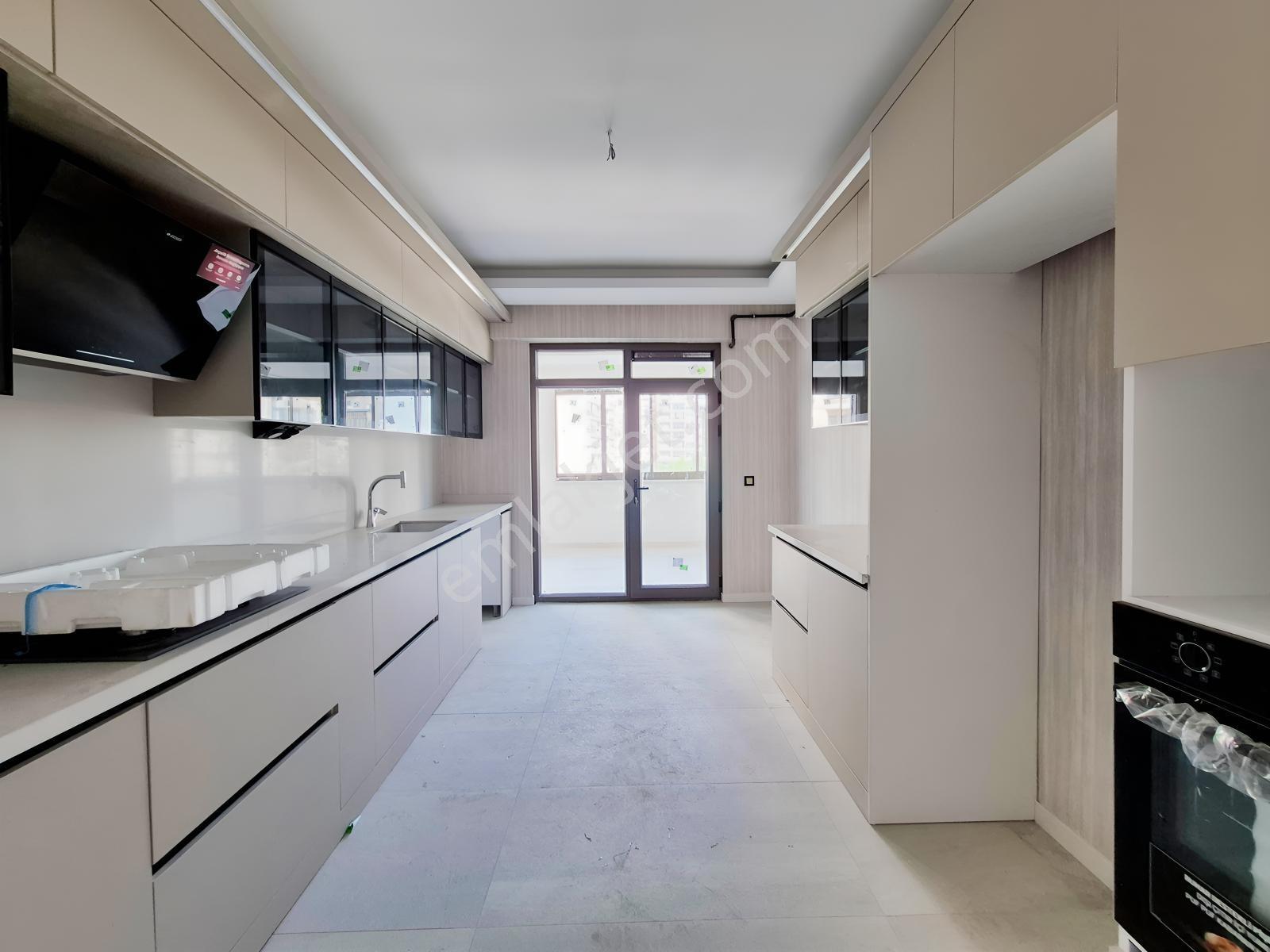 Hocacihan Mah. 3+1 | Beyşehir Cadde'Sine Yakın Sıfır Geniş Daire