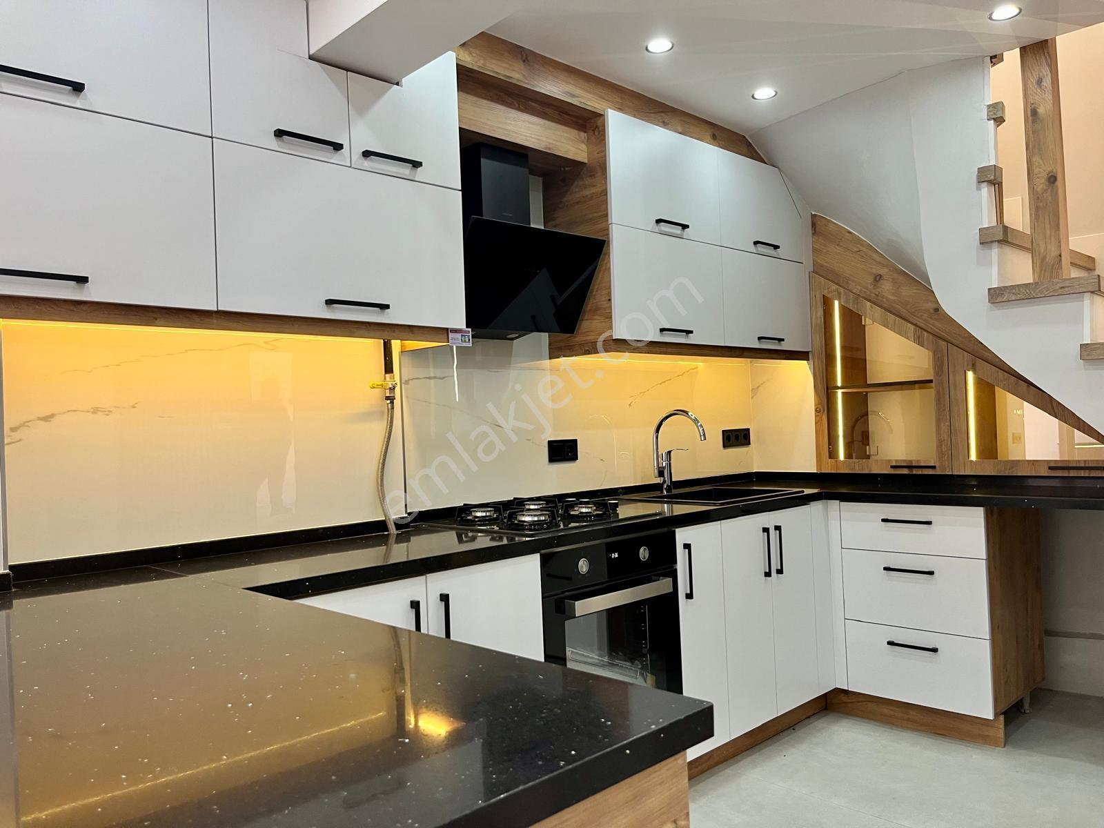 38 Karşıyaka Donanmacı Bahçelı, Komple Tadılatlı 3,5+1 Dubleks — fotoğraf 7