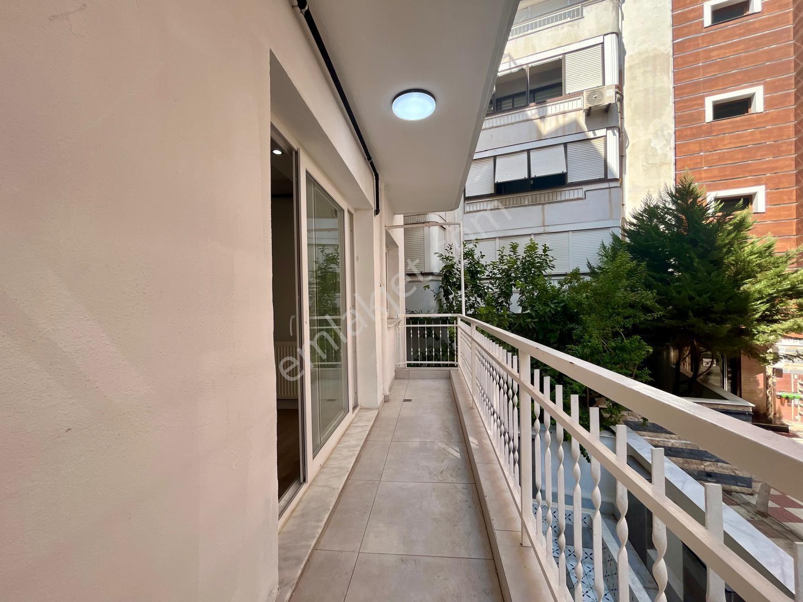 38 Karşıyaka Donanmacı Bahçelı, Komple Tadılatlı 3,5+1 Dubleks — fotoğraf 28
