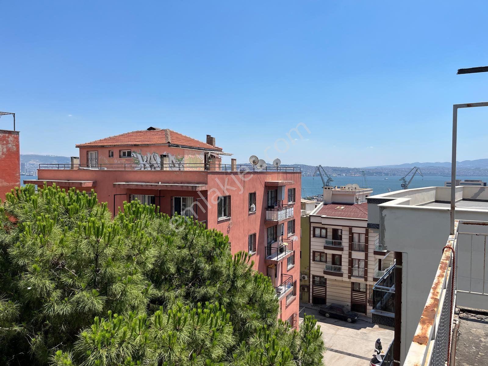 31 İzmir Bayraklı Emek Mah. Deniz Manzaralı Komple Satılık Bina — fotoğraf 10