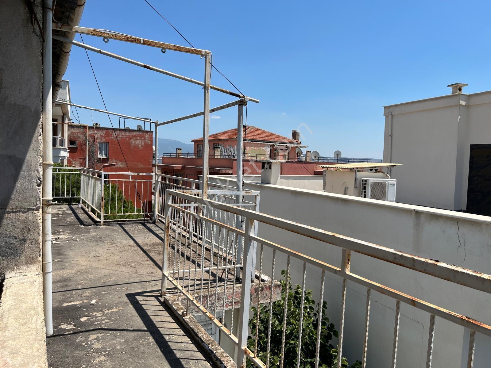 31 İzmir Bayraklı Emek Mah. Deniz Manzaralı Komple Satılık Bina — fotoğraf 14