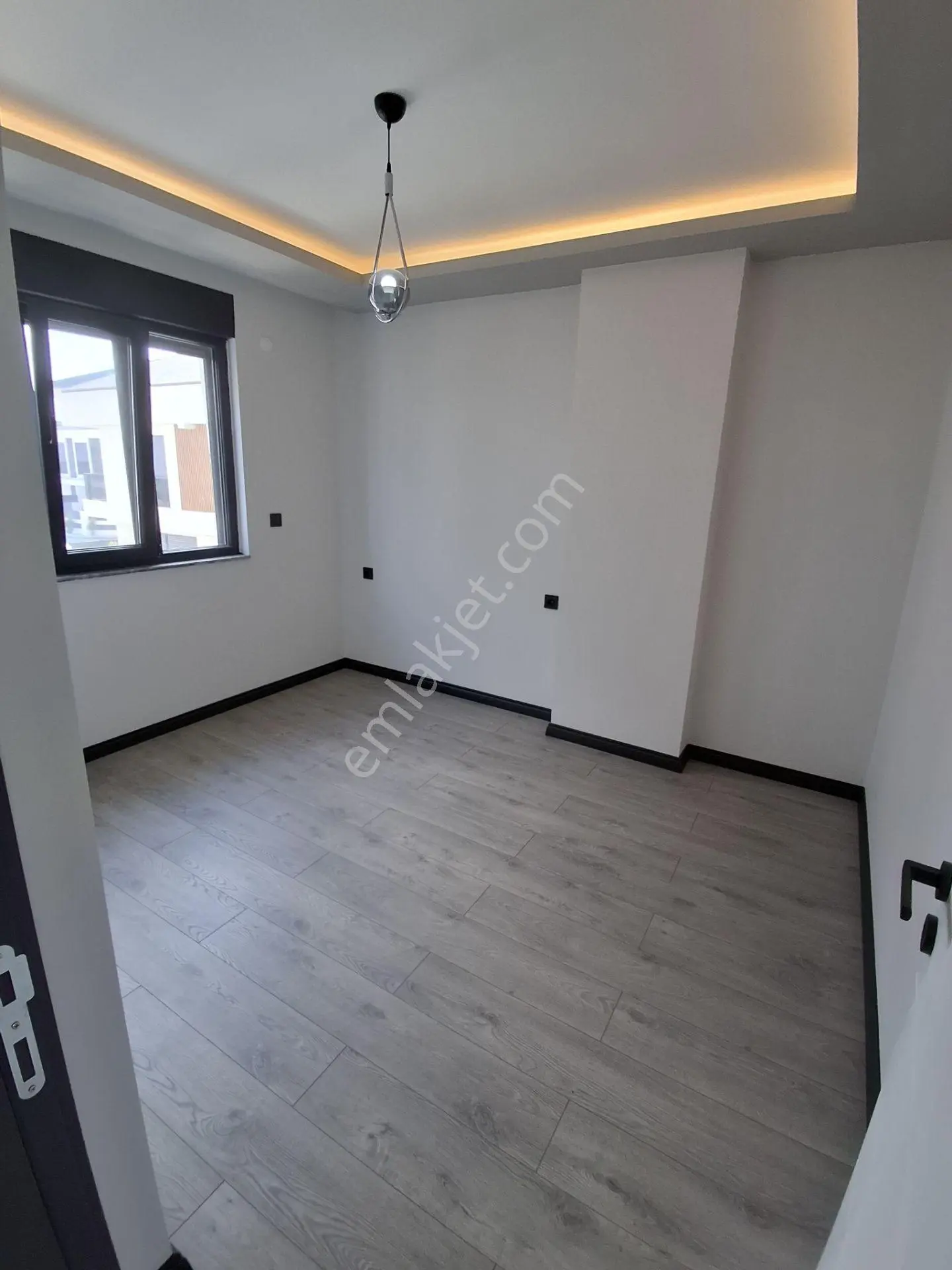 Didim Efeler Mahallesi'nde Havuzlu 3+1 Satılık Villa — fotoğraf 5