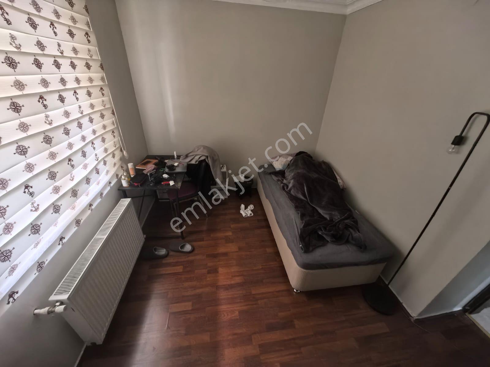 Toprak Emlaktan Ank Keçiören Baglarbaşı Mah De 3+1 Melek Özen Okul Arkası Daireı — fotoğraf 15
