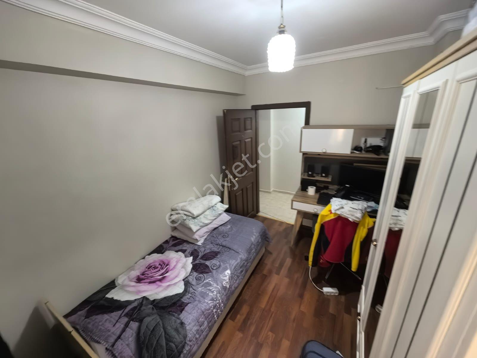 Toprak Emlaktan Ank Keçiören Baglarbaşı Mah De 3+1 Melek Özen Okul Arkası Daireı — fotoğraf 21