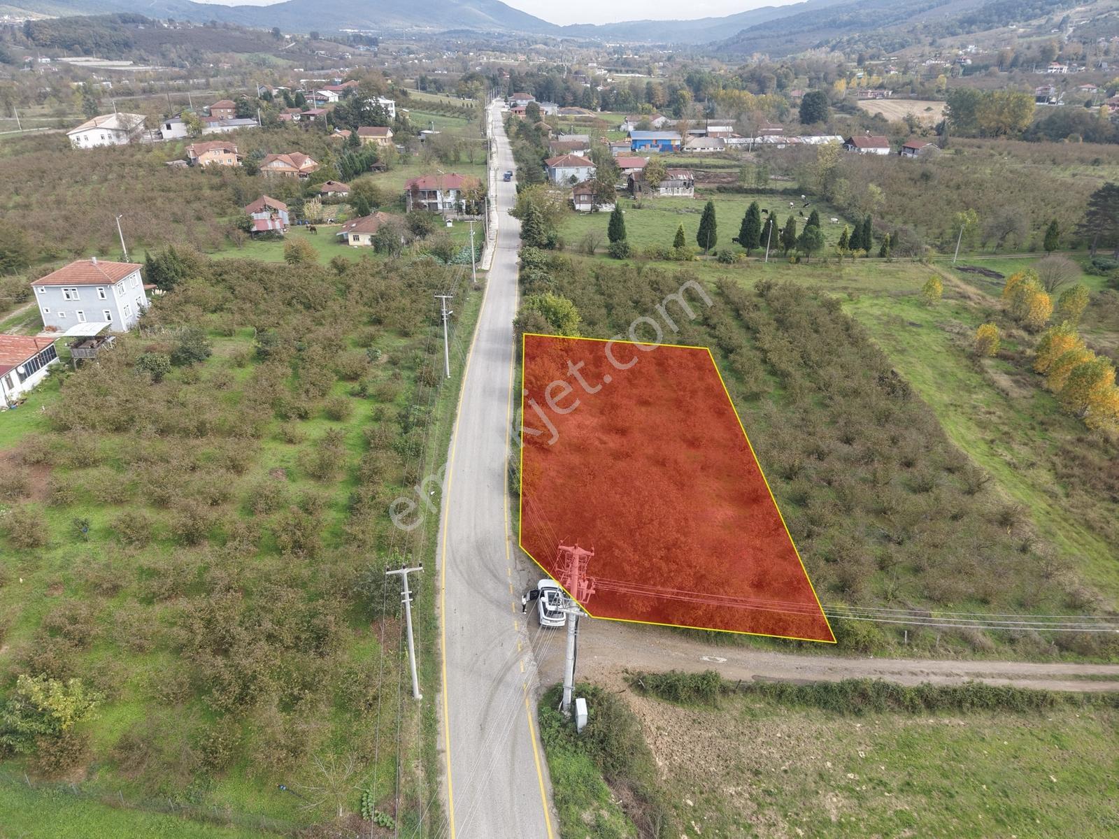 Emlakevim - Yeşilvadi Mah. De Satılık 1000 M2 İmarlı Arsa !! — fotoğraf 18