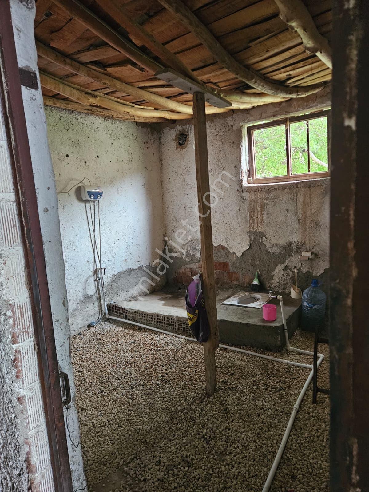 Harput Kurtdere Köyünde Asfalt Yola Sıfır Yatırımlık Tarla — fotoğraf 3
