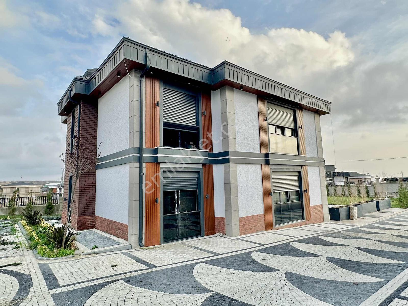 [kassel Yapı] 700m2 Bahçe - Havuz - 4+1 - Fırsat Villa !! — fotoğraf 3