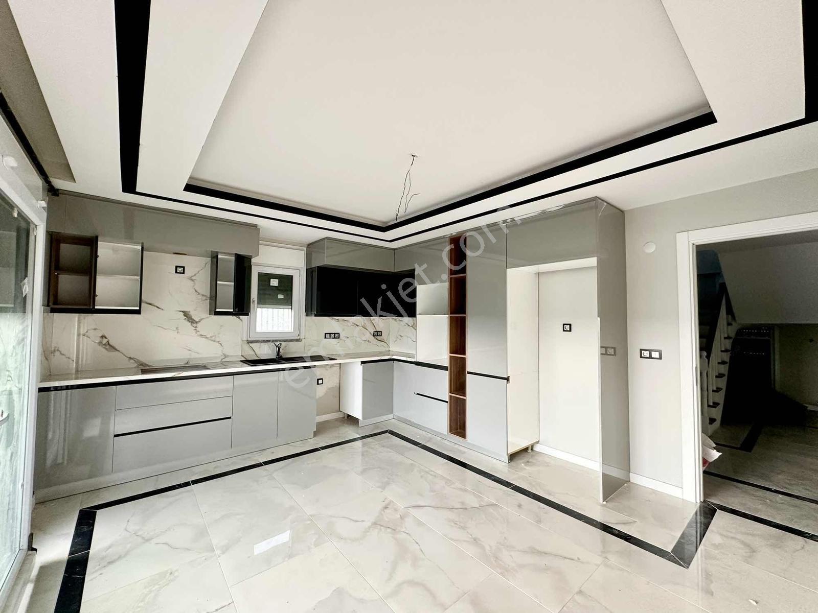 [kassel Yapı] 700m2 Bahçe - Havuz - 4+1 - Fırsat Villa !! — fotoğraf 11