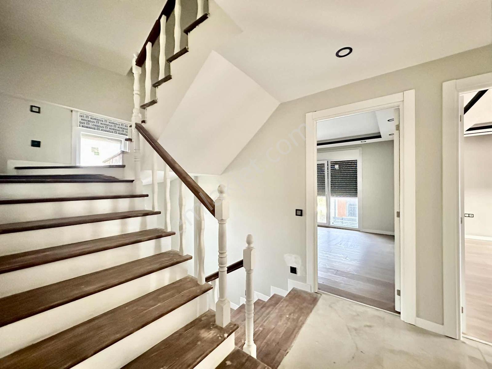[kassel Yapı] 700m2 Bahçe - Havuz - 4+1 - Fırsat Villa !! — fotoğraf 22