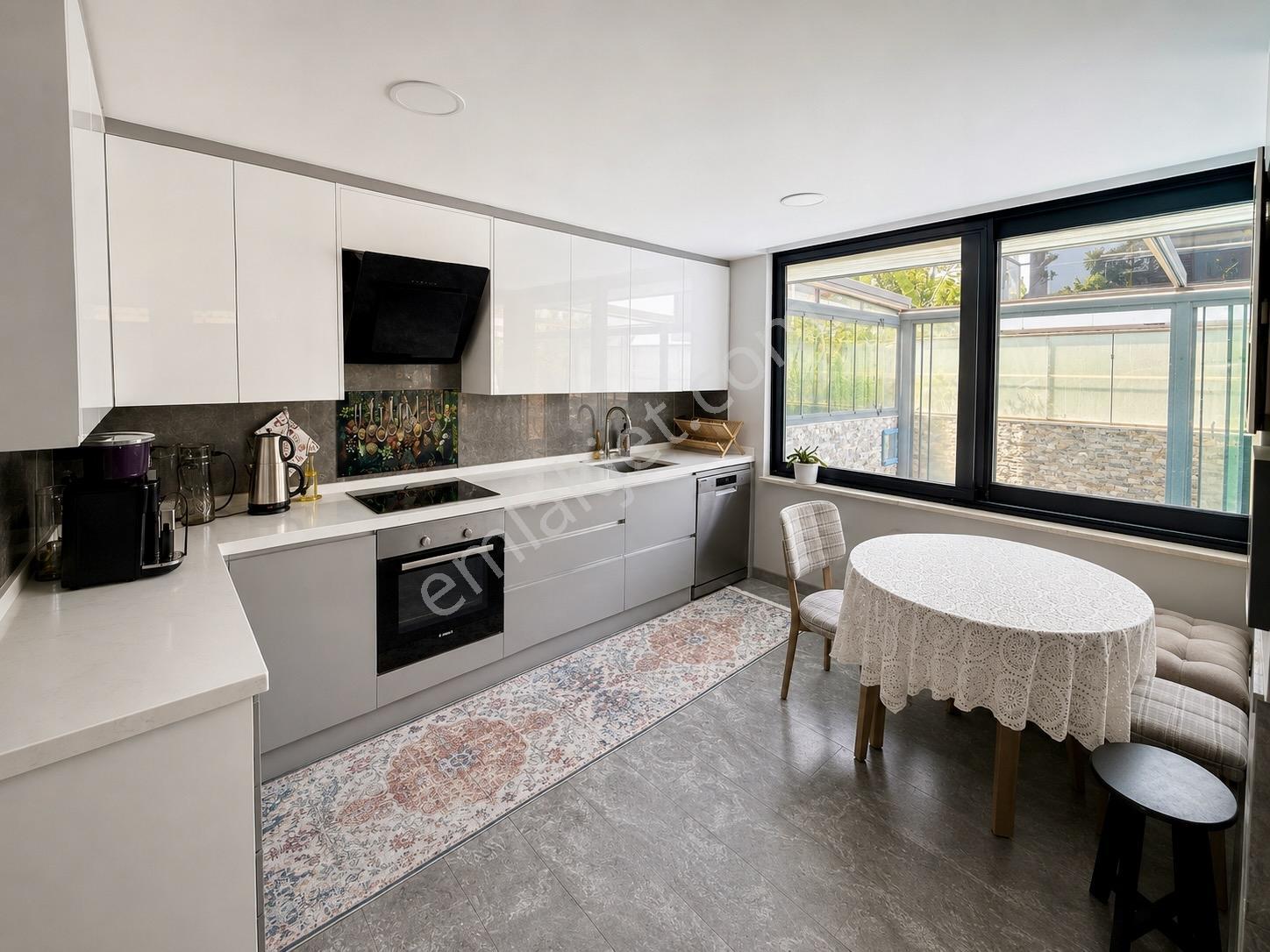 9 Çeşme Şifnede 5+1 Asansörlü, Isıtmalı Havuzlu, Müstakil Villa — fotoğraf 18