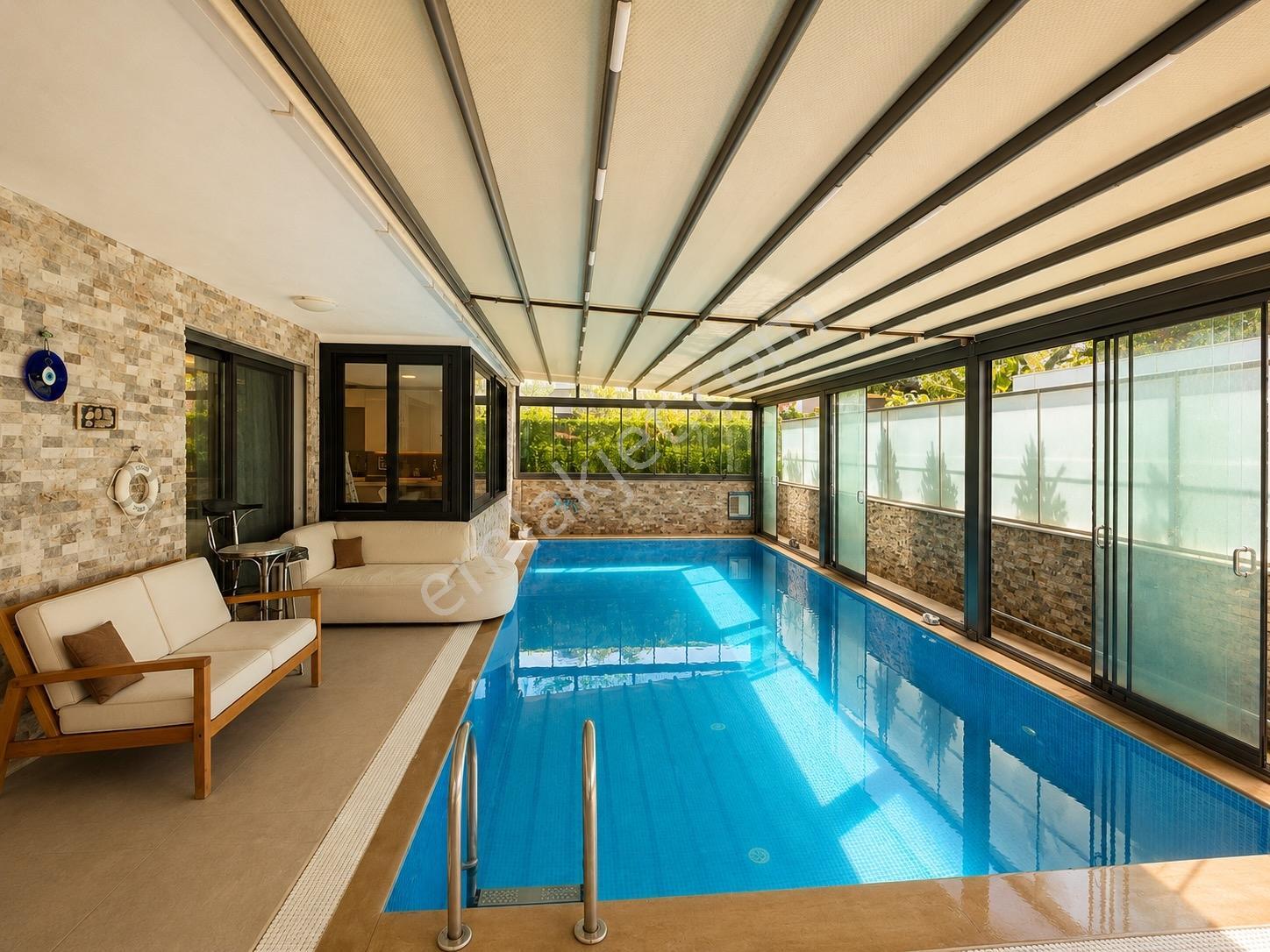 9 Çeşme Şifnede 5+1 Asansörlü, Isıtmalı Havuzlu, Müstakil Villa — fotoğraf 33