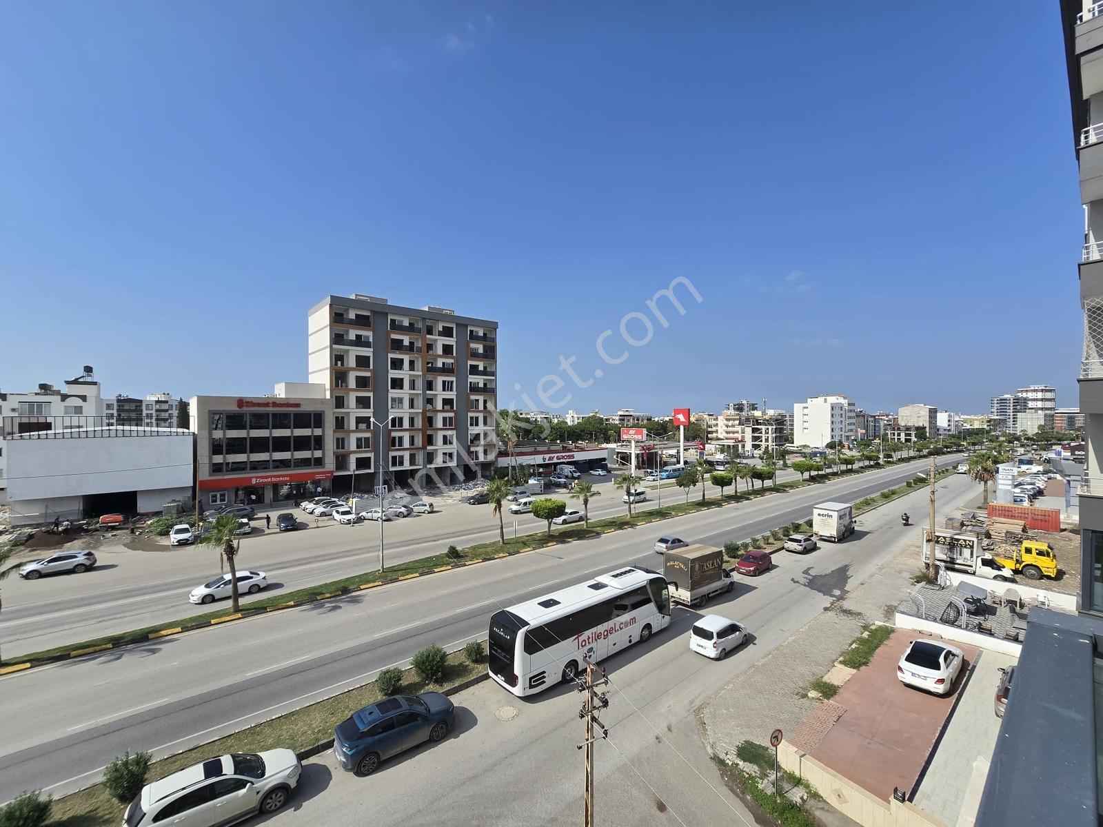 Numune Mahallesi'Nde 1+1 Fiyatına Satılık 2+1 Daire