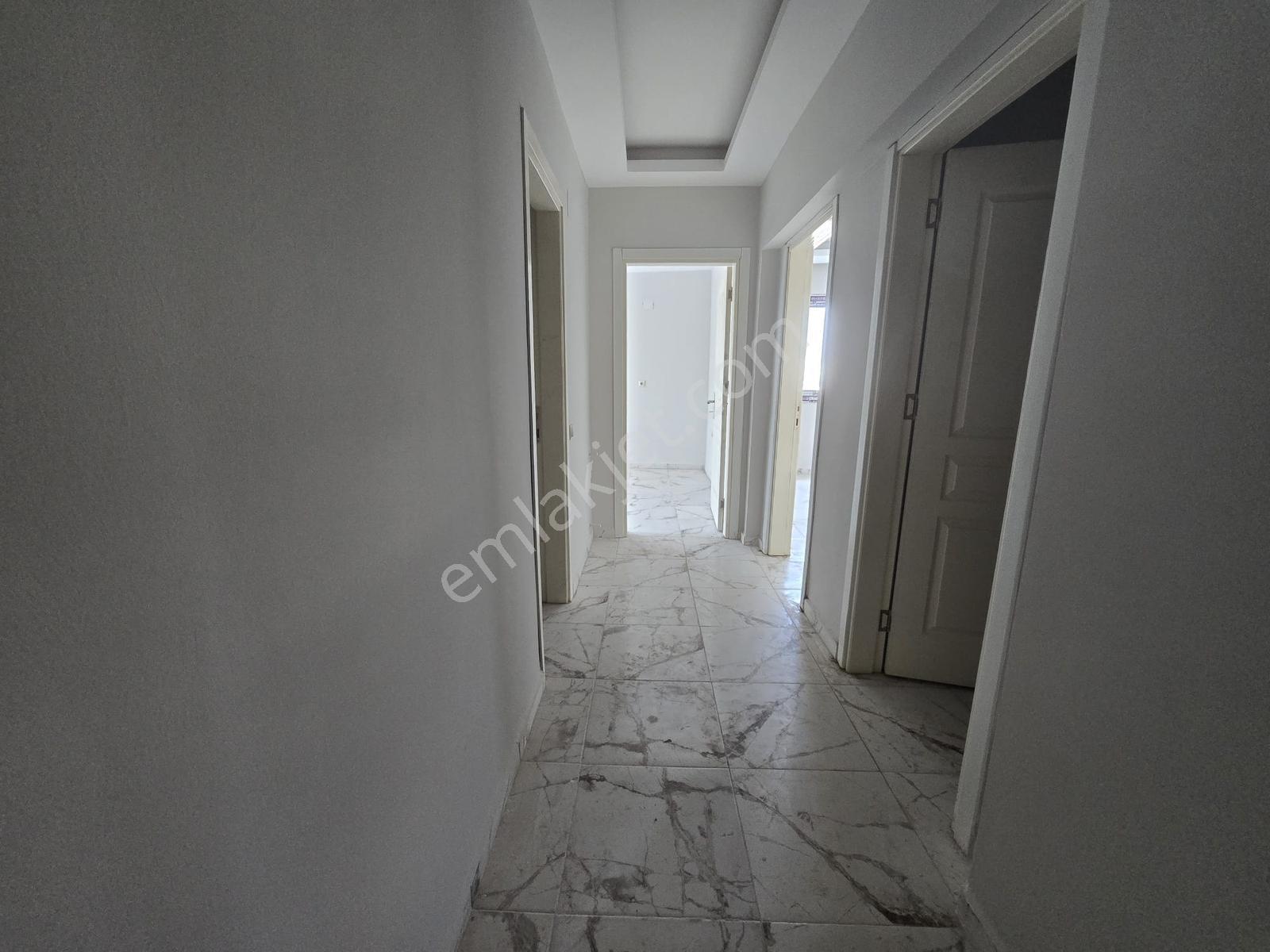 Numune Mahallesi'nde 1+1 Fiyatına Satılık 2+1 Daire — fotoğraf 2