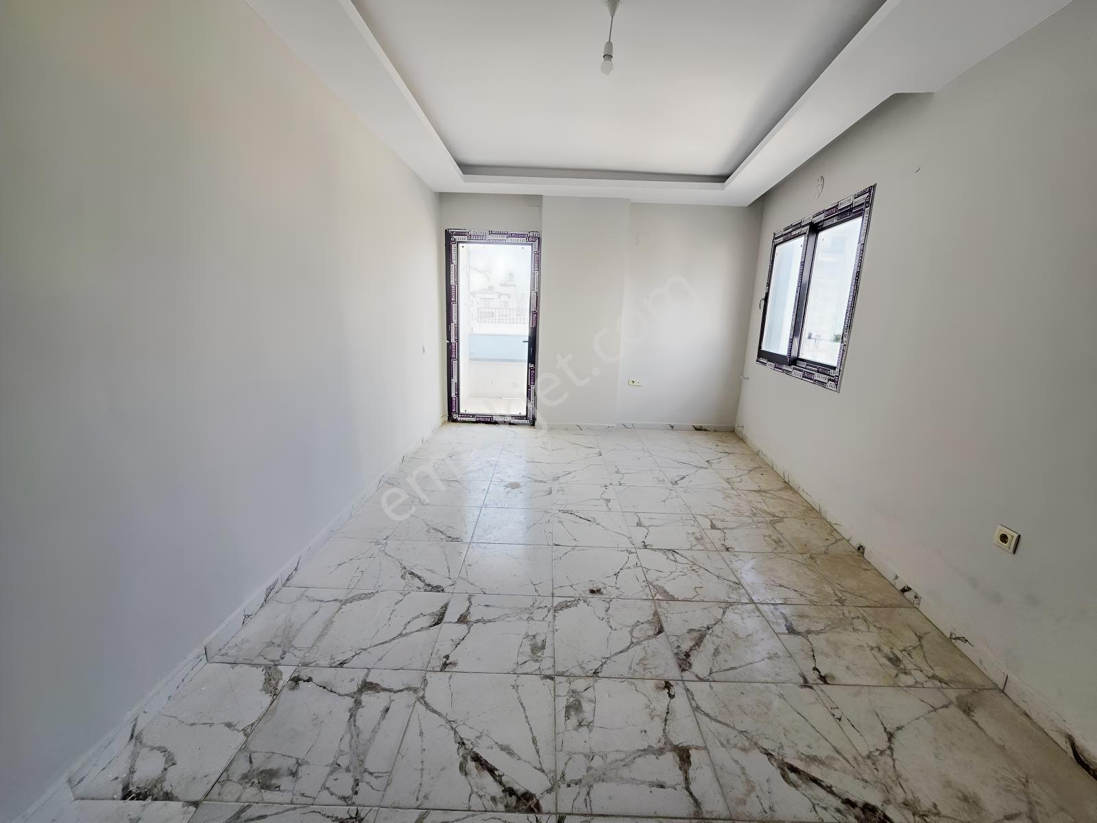 Numune Mahallesi'nde 1+1 Fiyatına Satılık 2+1 Daire — fotoğraf 3
