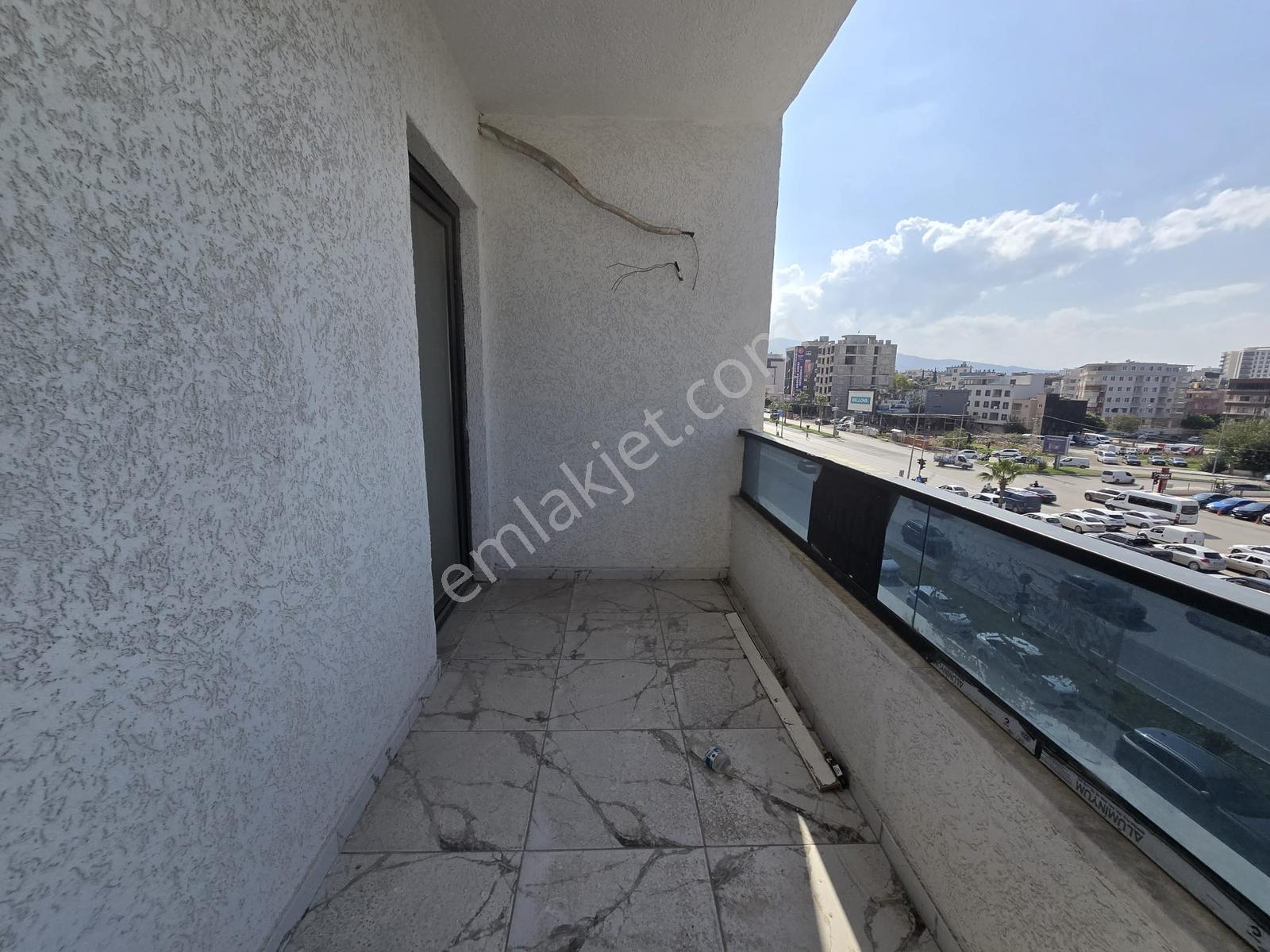 Numune Mahallesi'nde 1+1 Fiyatına Satılık 2+1 Daire — fotoğraf 5