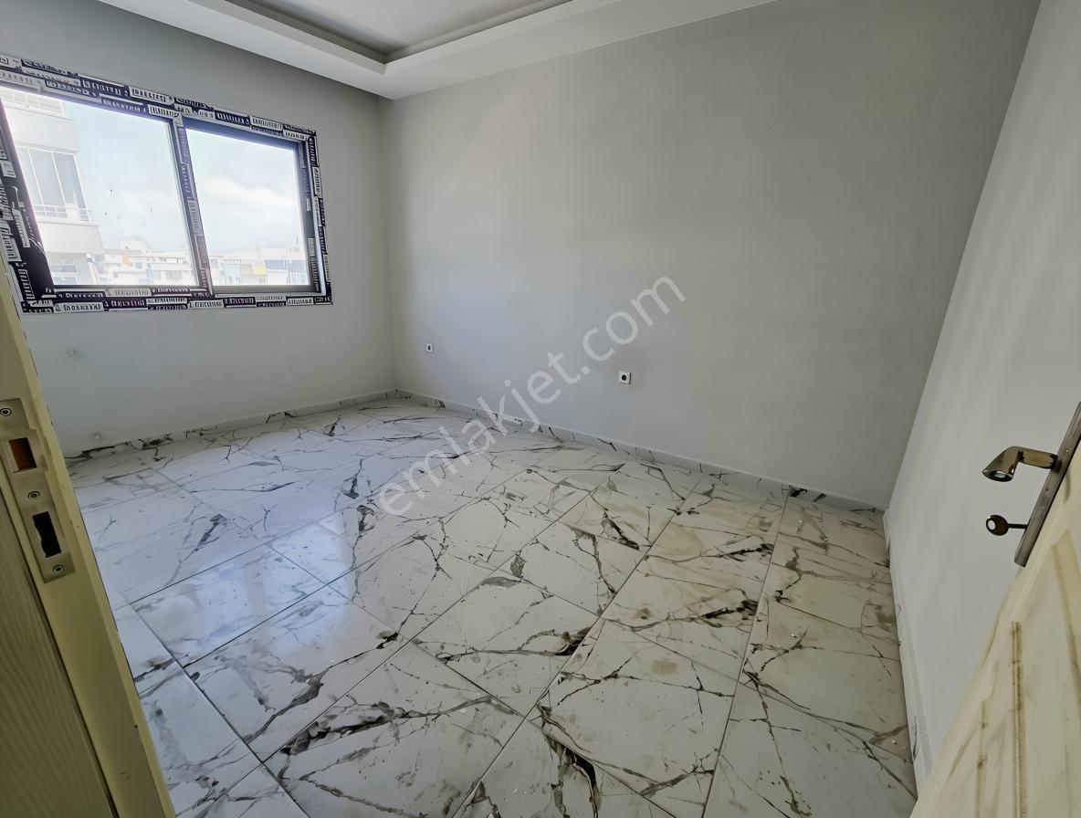 Numune Mahallesi'nde 1+1 Fiyatına Satılık 2+1 Daire — fotoğraf 7