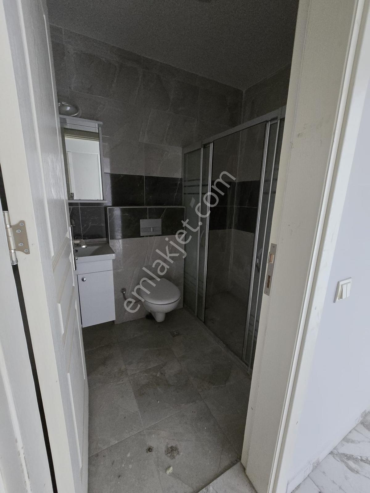 Numune Mahallesi'nde 1+1 Fiyatına Satılık 2+1 Daire — fotoğraf 9