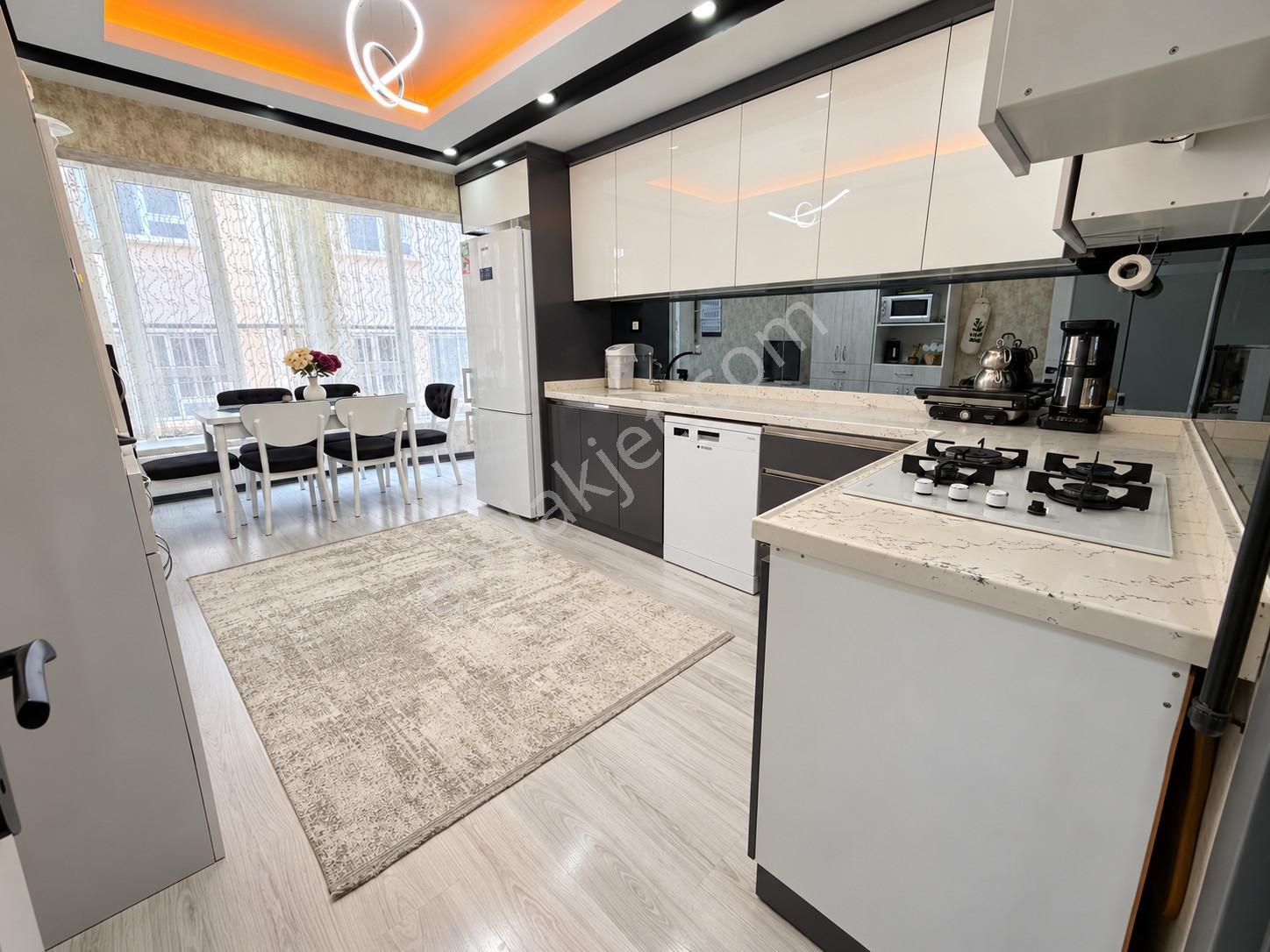 Atapark Mahallesi 4+1 Satılık Daire | Cadde Üzeri Full Yapılı — fotoğraf 2